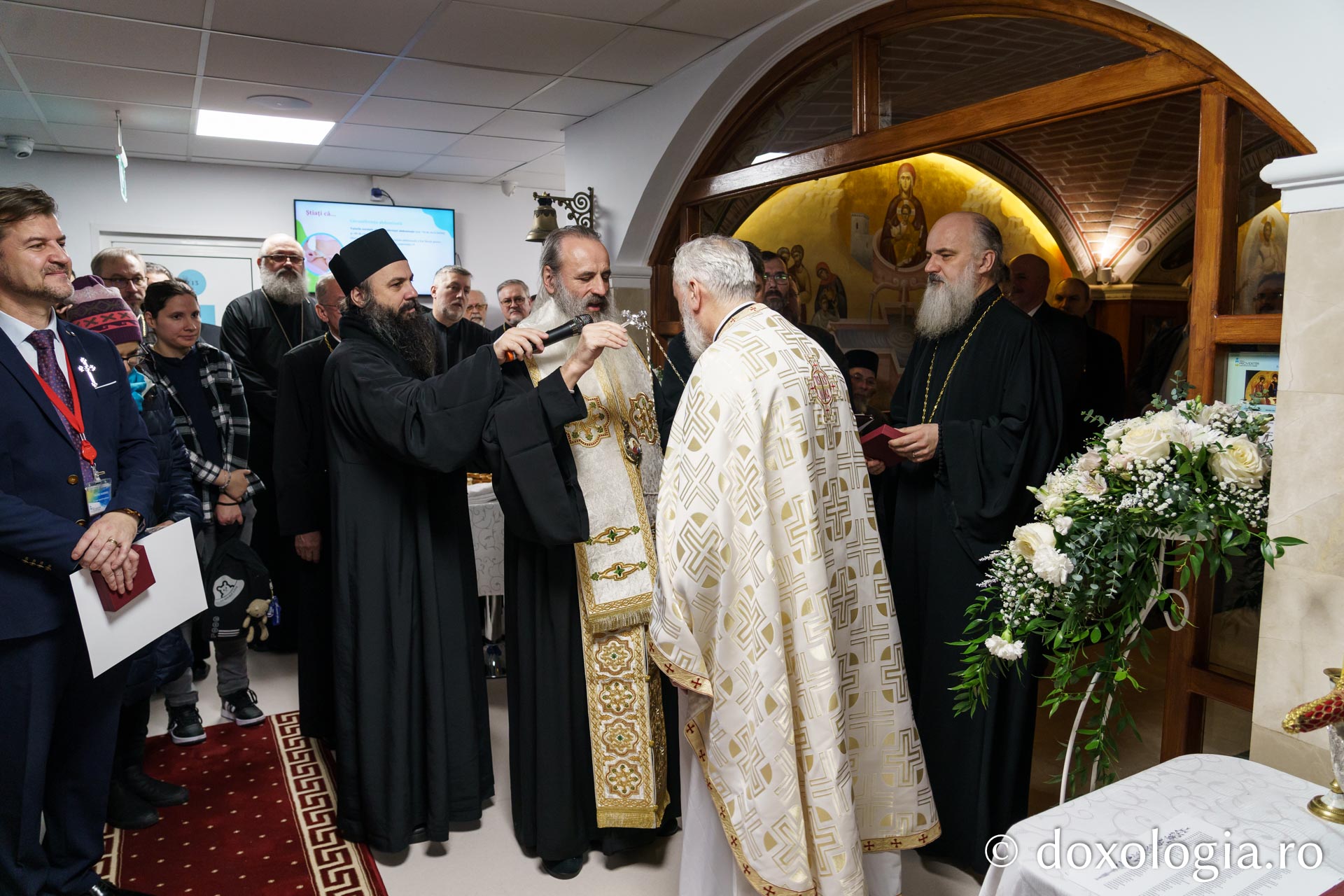 Slujbă arhierească și binecuvântare la Spitalul „Providența”