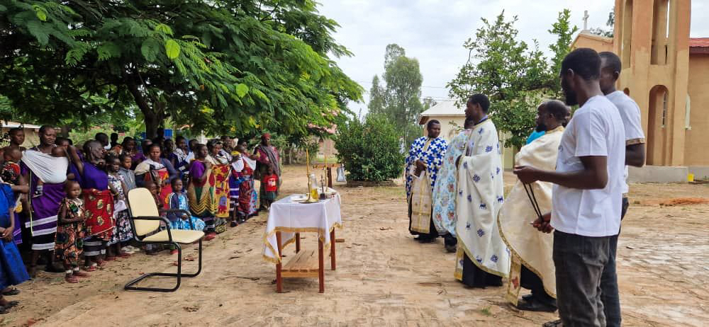 54 de botezuri în cadrul Centrului Misionar din Kidamali