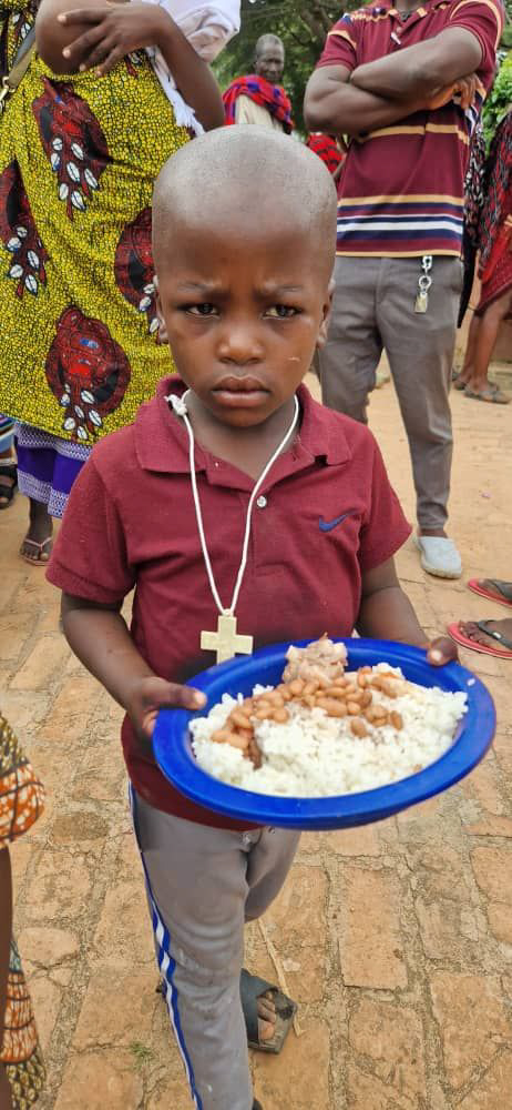 54 de botezuri în cadrul Centrului Misionar din Kidamali