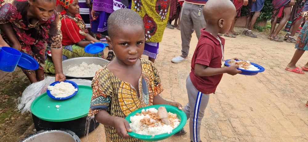 54 de botezuri în cadrul Centrului Misionar din Kidamali