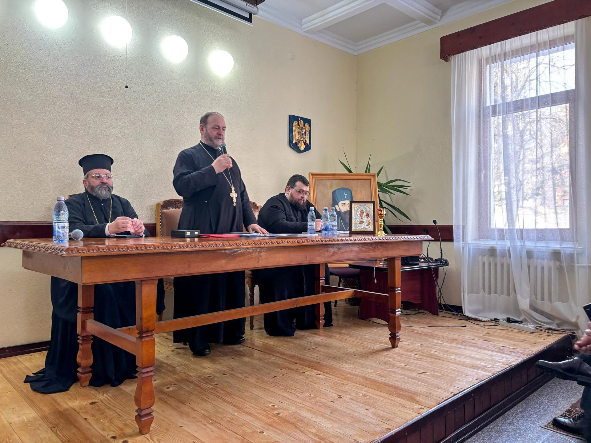 La Pașcani au debutat Zilele „Mitropolit Visarion Puiu”, în cadrul Centenarului Patriarhiei Române La Pașcani au debutat Zilele Mitropolit Visarion Puiu, în cadrul Centenarului Patriarhiei Române