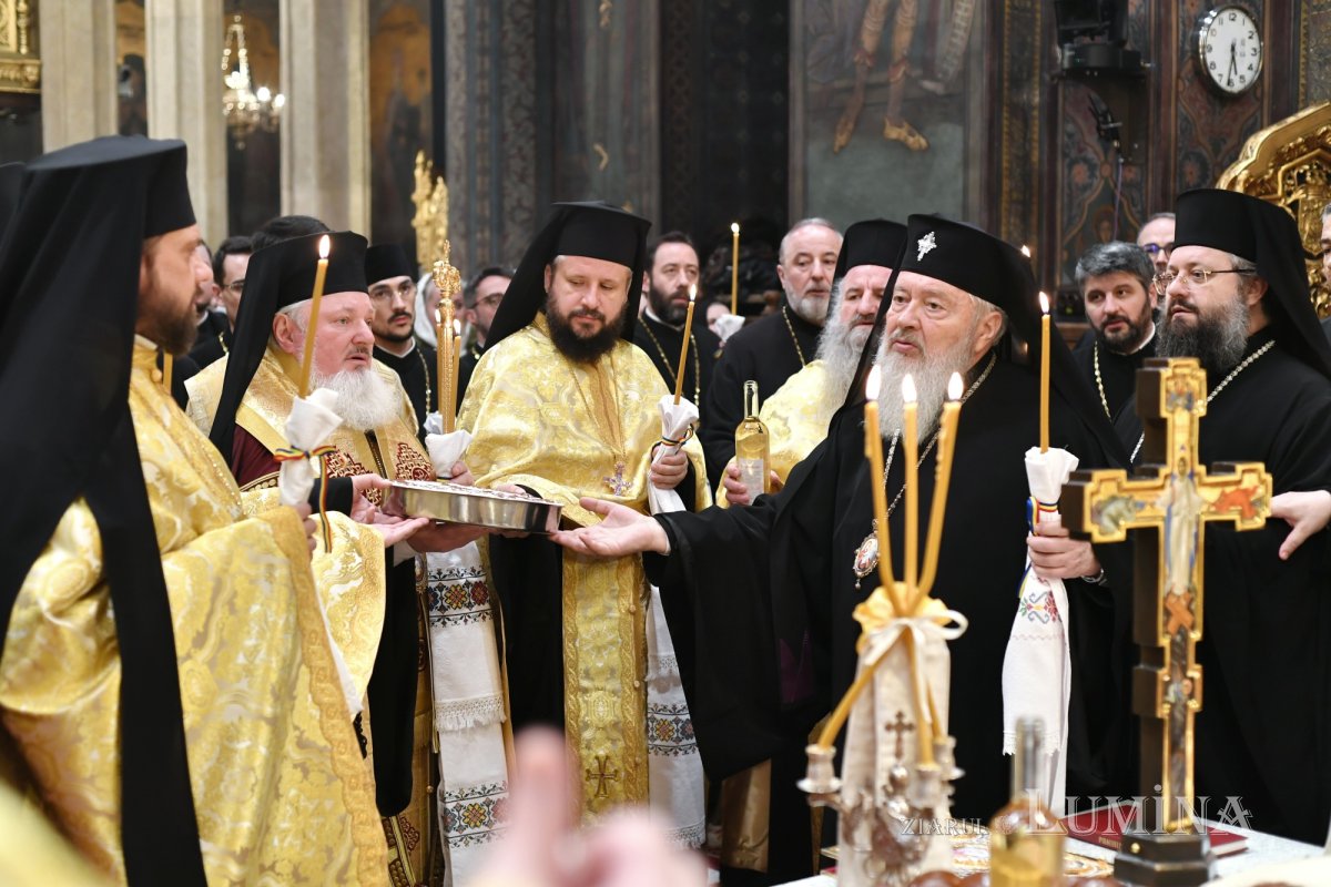 Ultimul Parastas pentru sfinții români:  „Adevărați stâlpi ai Bisericii și neamului în vreme de mare primejdie”