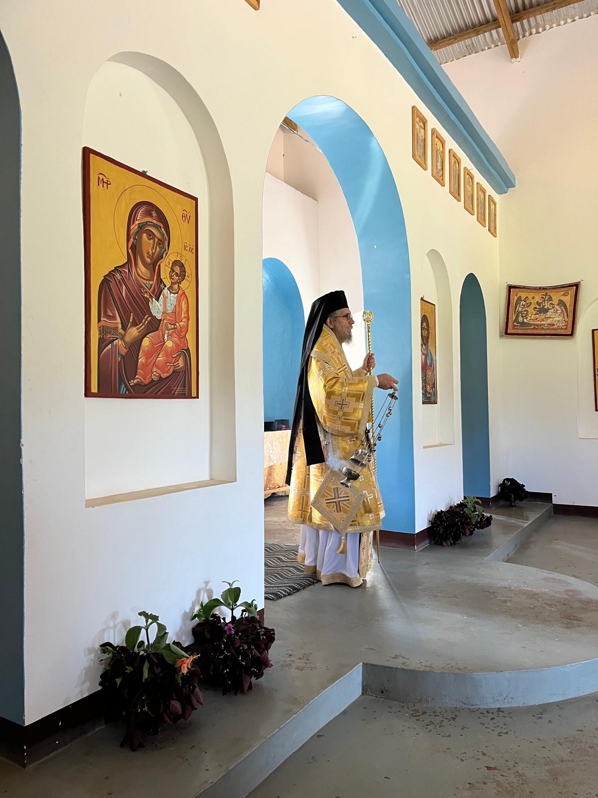 Slujbă arhierească în parohia din satul Ibogo