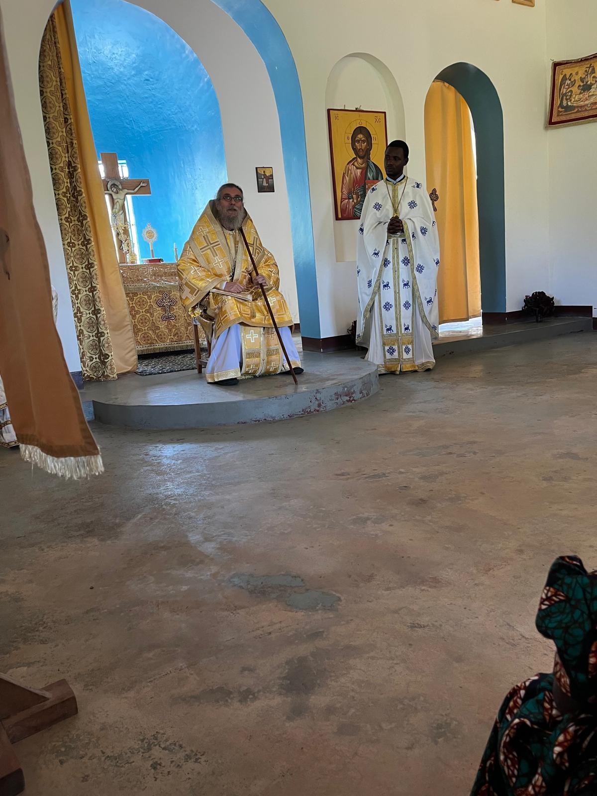 Slujbă arhierească în parohia din satul Ibogo