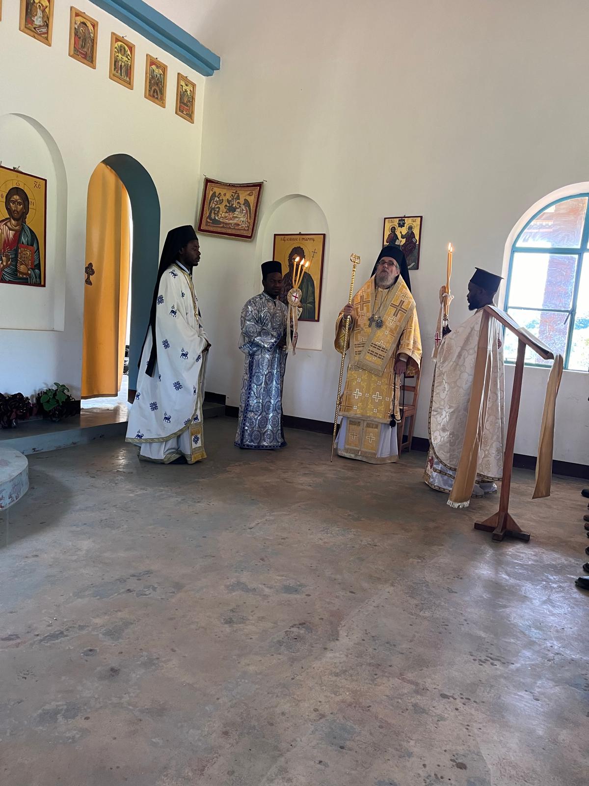 Slujbă arhierească în parohia din satul Ibogo