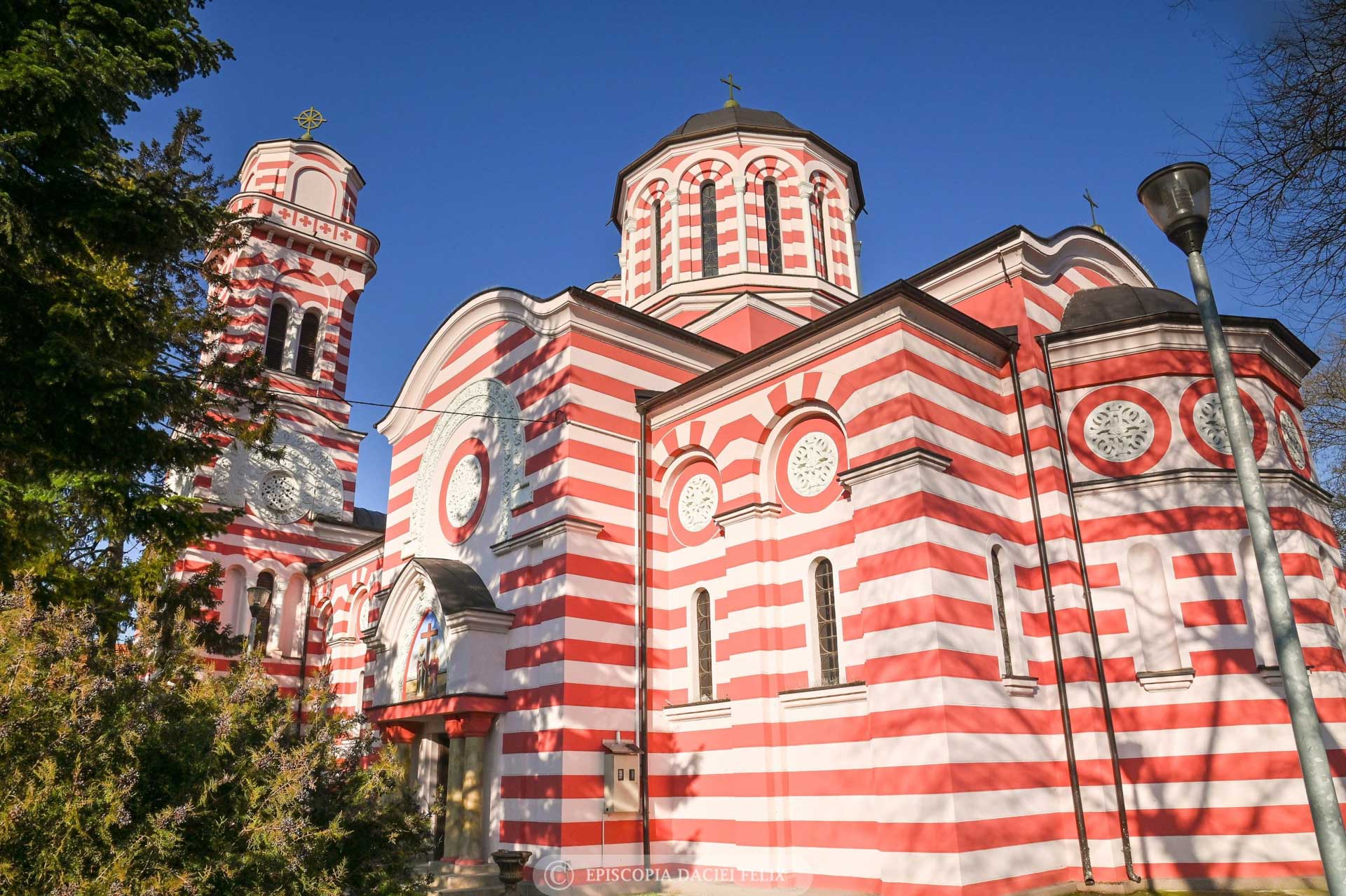 Vizita Episcopului Ieronim în comunitatea românească din Ovcea, Serbia