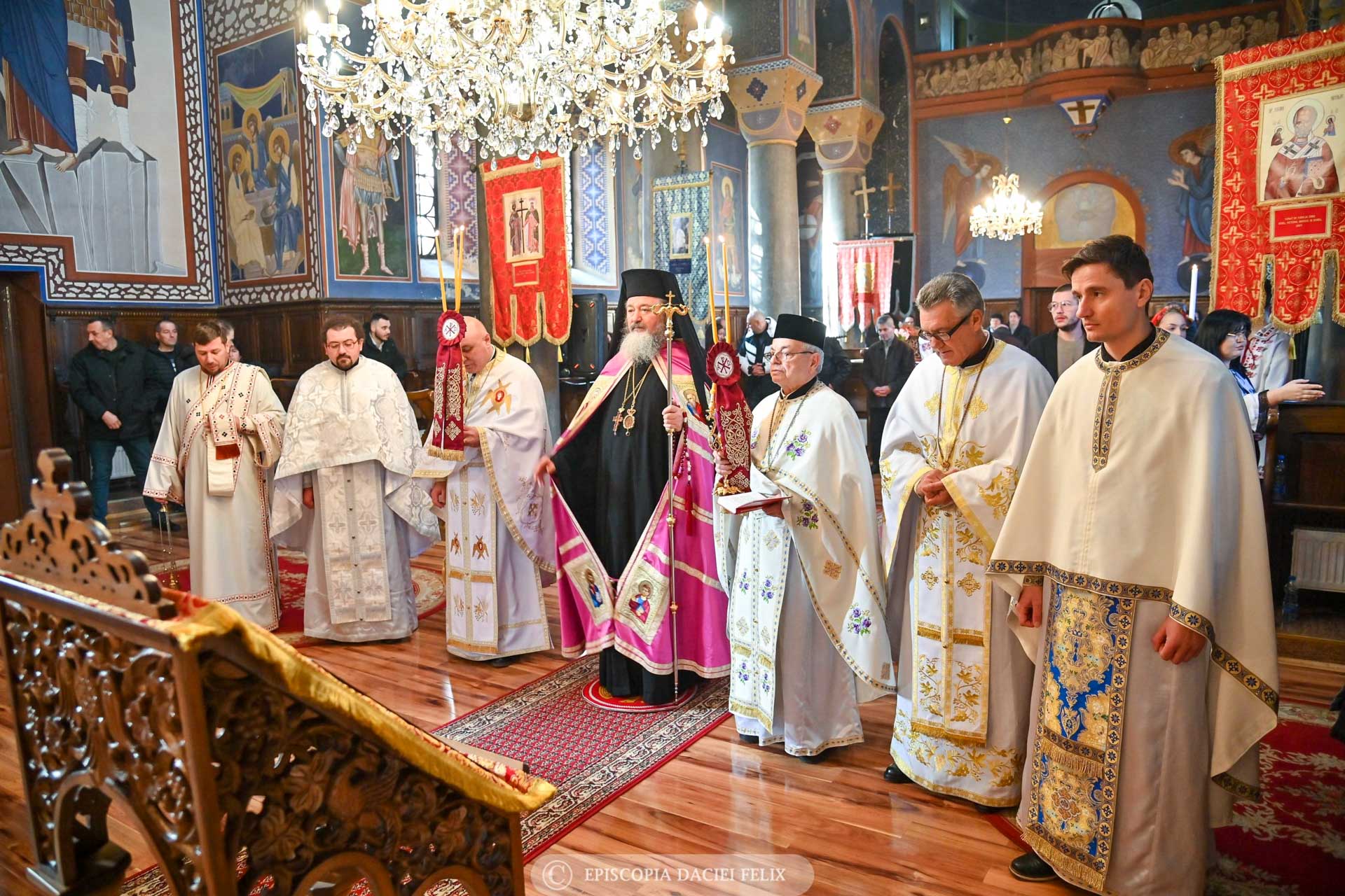 Vizita Episcopului Ieronim în comunitatea românească din Ovcea, Serbia