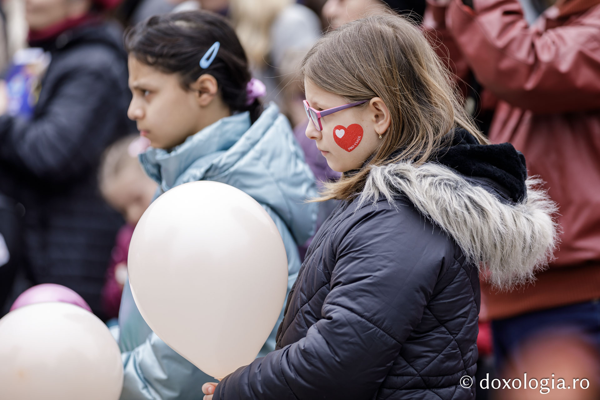 „Marșul pentru viață” de la Iași a adunat aproximativ 3.500 de participanți