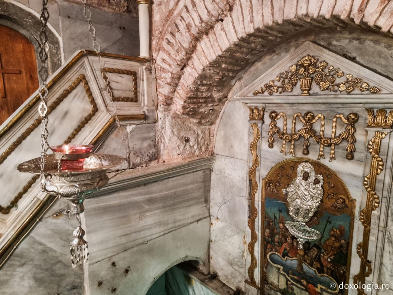 Paraclisul Izvorului Tămăduirii