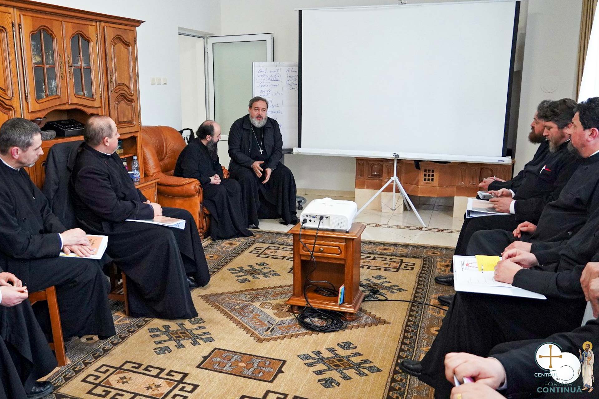 Întâlnirea tutorilor de practică pastorală din cadrul programului de „Însoțire a Tânărului Preot” – Miclăușeni, 16-17 martie 2025