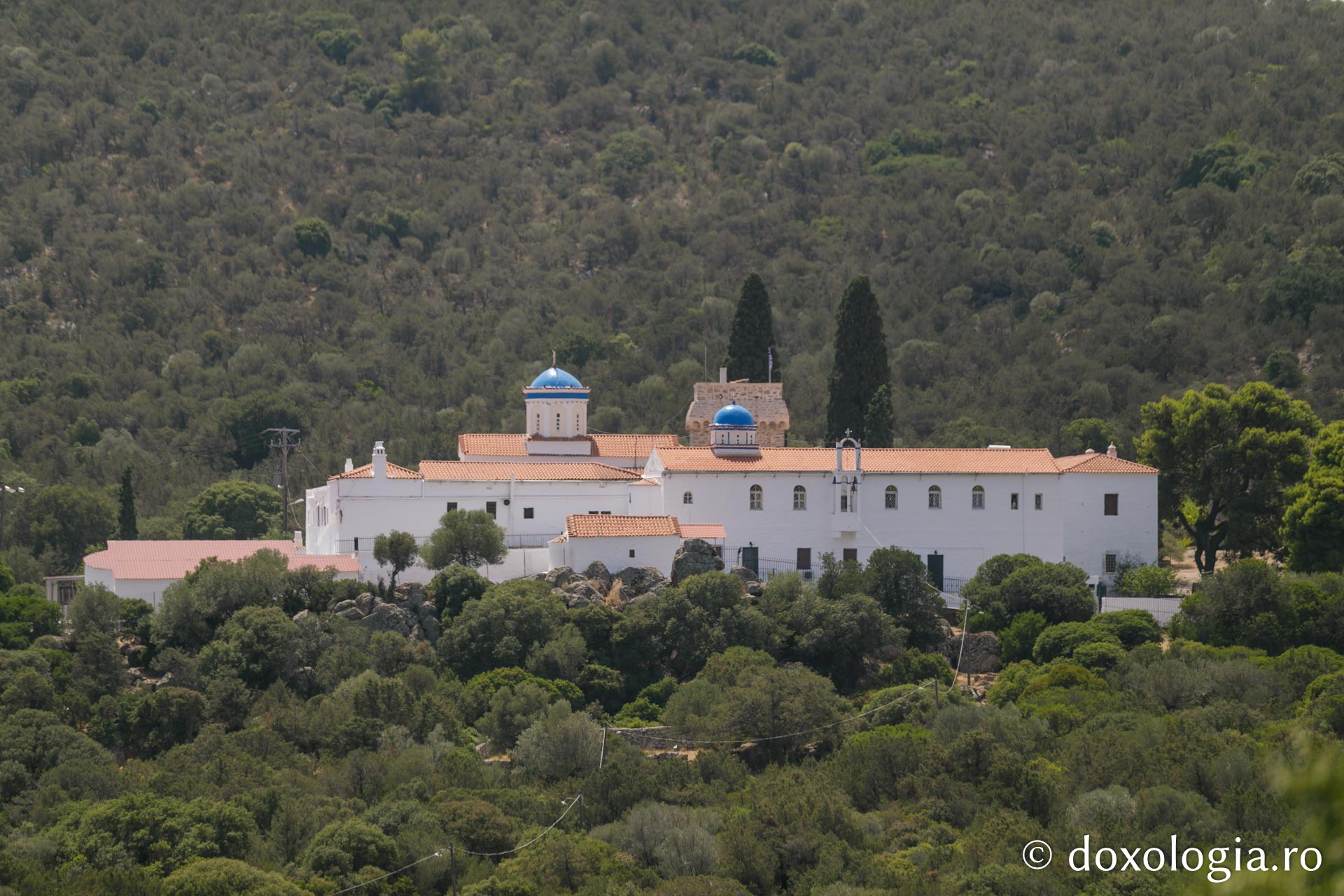 Mănăstirea Panaghia Hrisoleontissa din insula Eghina