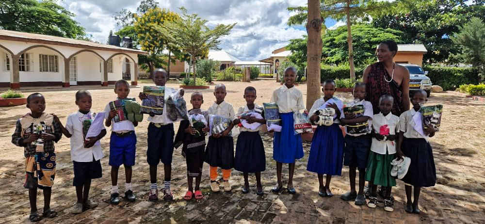 Moise – prietenul nostru şi îngerul pãzitor al copiilor din Ipwasi