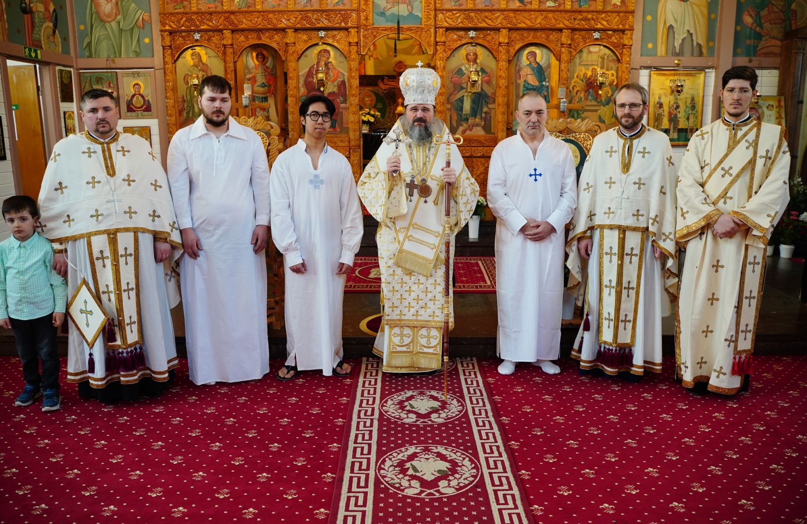 PS Macarie a botezat la Copenhaga și Göteborg patru tineri de naționalități diferite