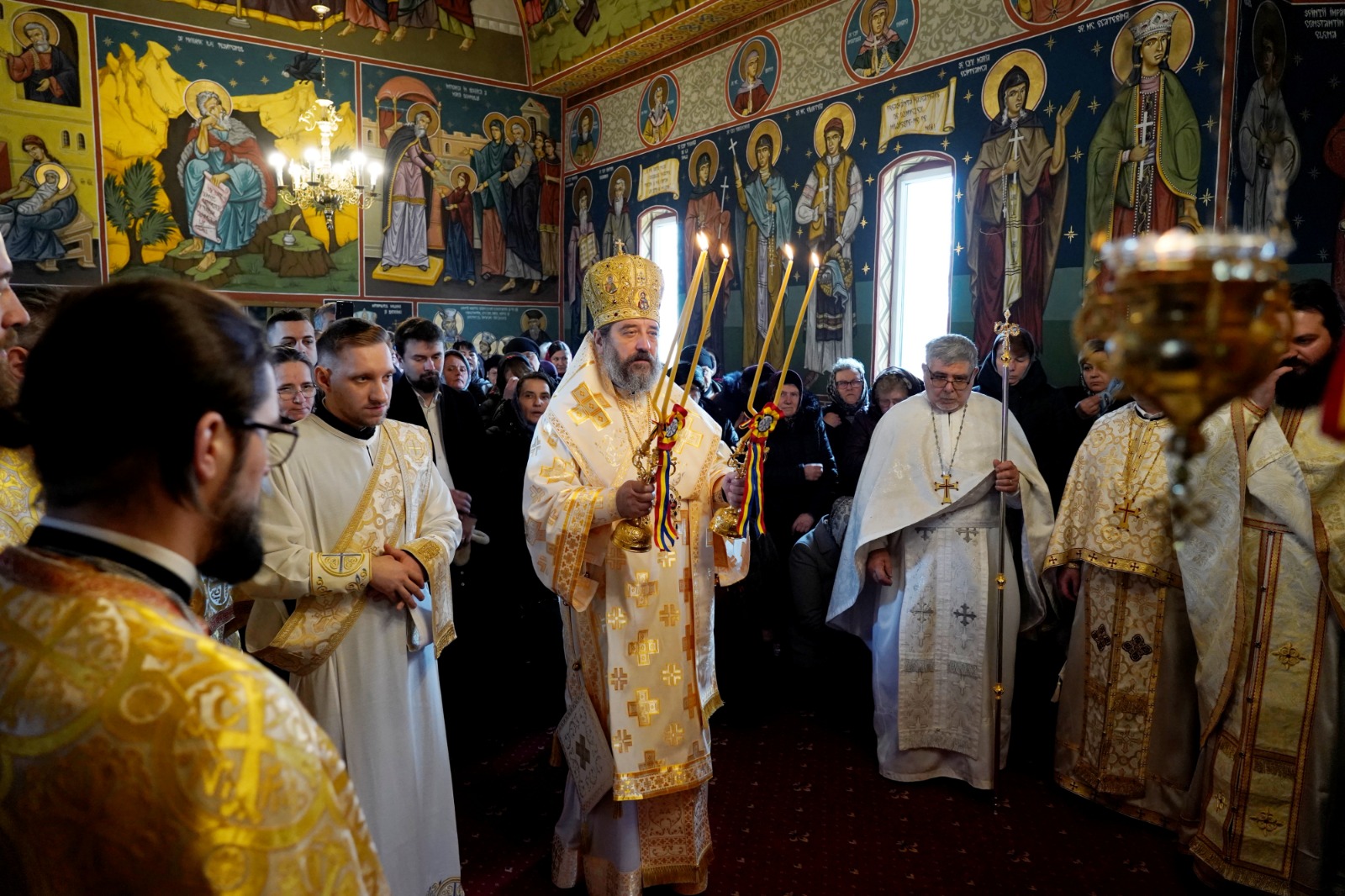 Parohia botoșăneană Manolești Vale are un nou preot paroh