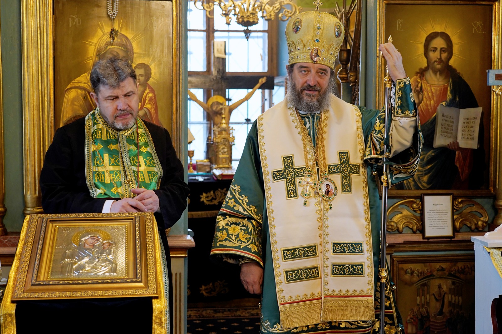 PS Nichifor Botoșăneanul, alături de medicii și pacienții Secției Pașcanu de la Spitalul Clinic de Pneumoftiziologie din Iaşi