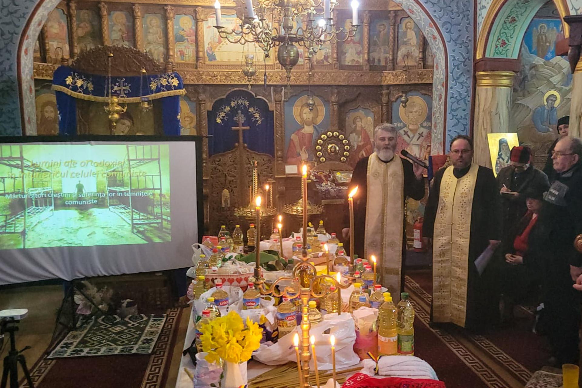 Taina Sfântului Maslu și activități misionare în două biserici din comuna Răducăneni