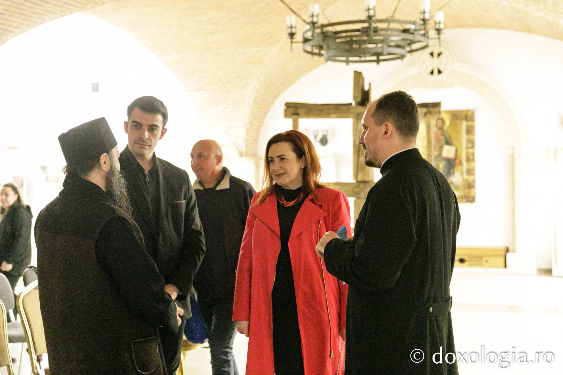 Muzeul Mitropolitan din Iași a inaugurat expoziția „Crucii Tale ne închinăm, Stăpâne, și sfântă Învierea Ta o lăudăm și o slăvim”