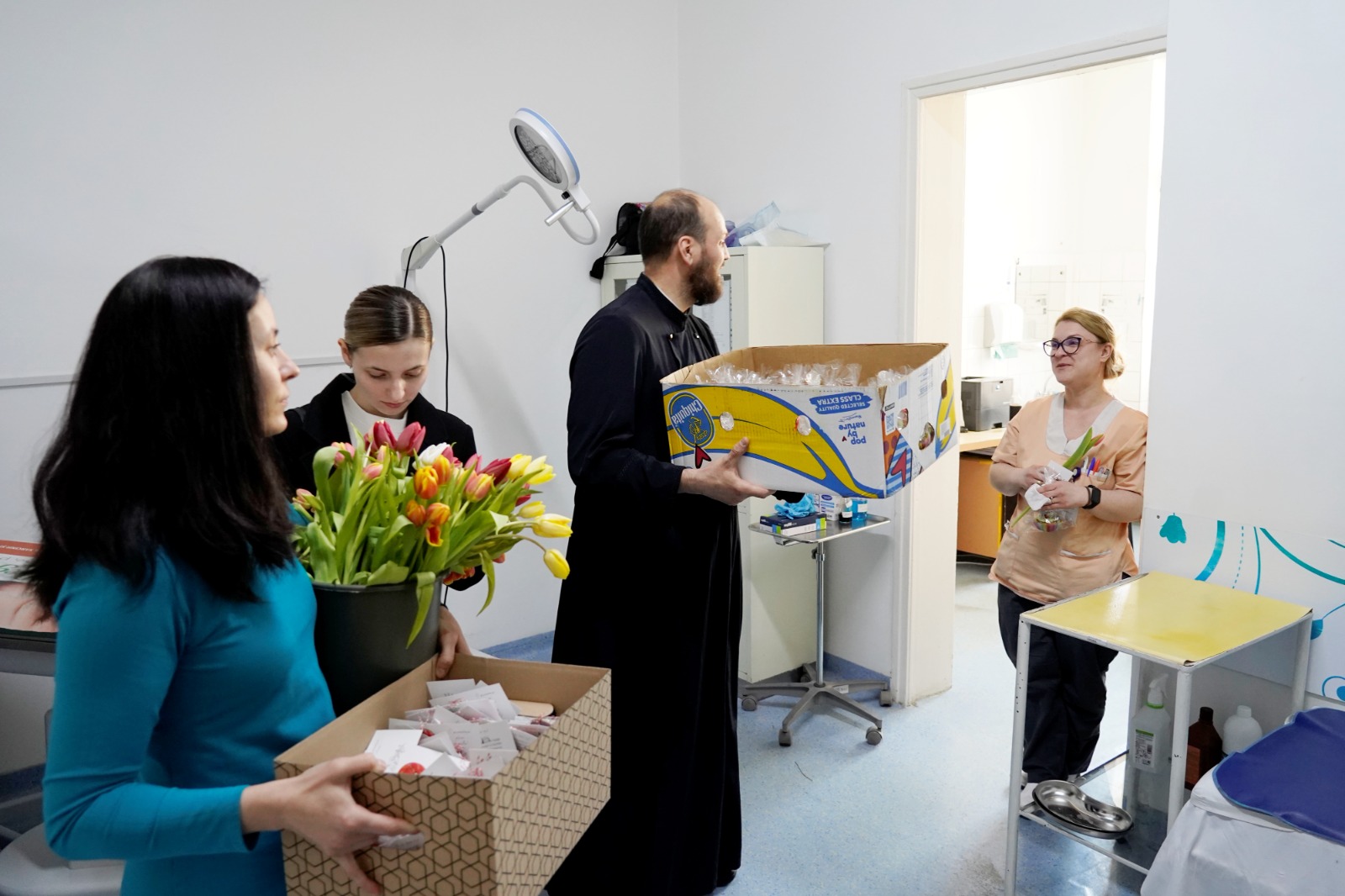 (Video) „Cu primăvara în suflet”, la Maternitatea „Elena Doamna” din Iași