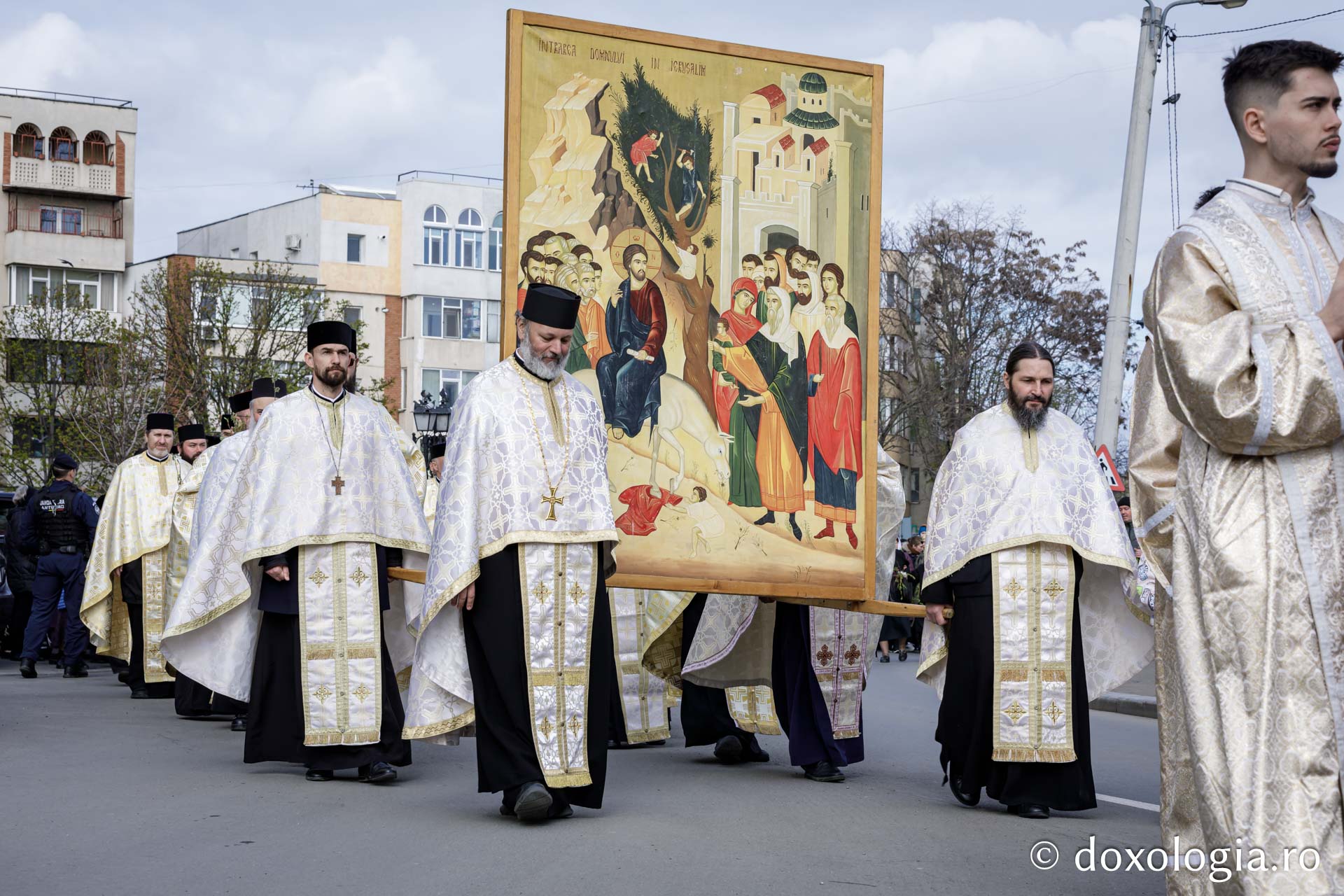 Aproximativ 2000 de credincioși au participat la Procesiunea de Florii din Iași