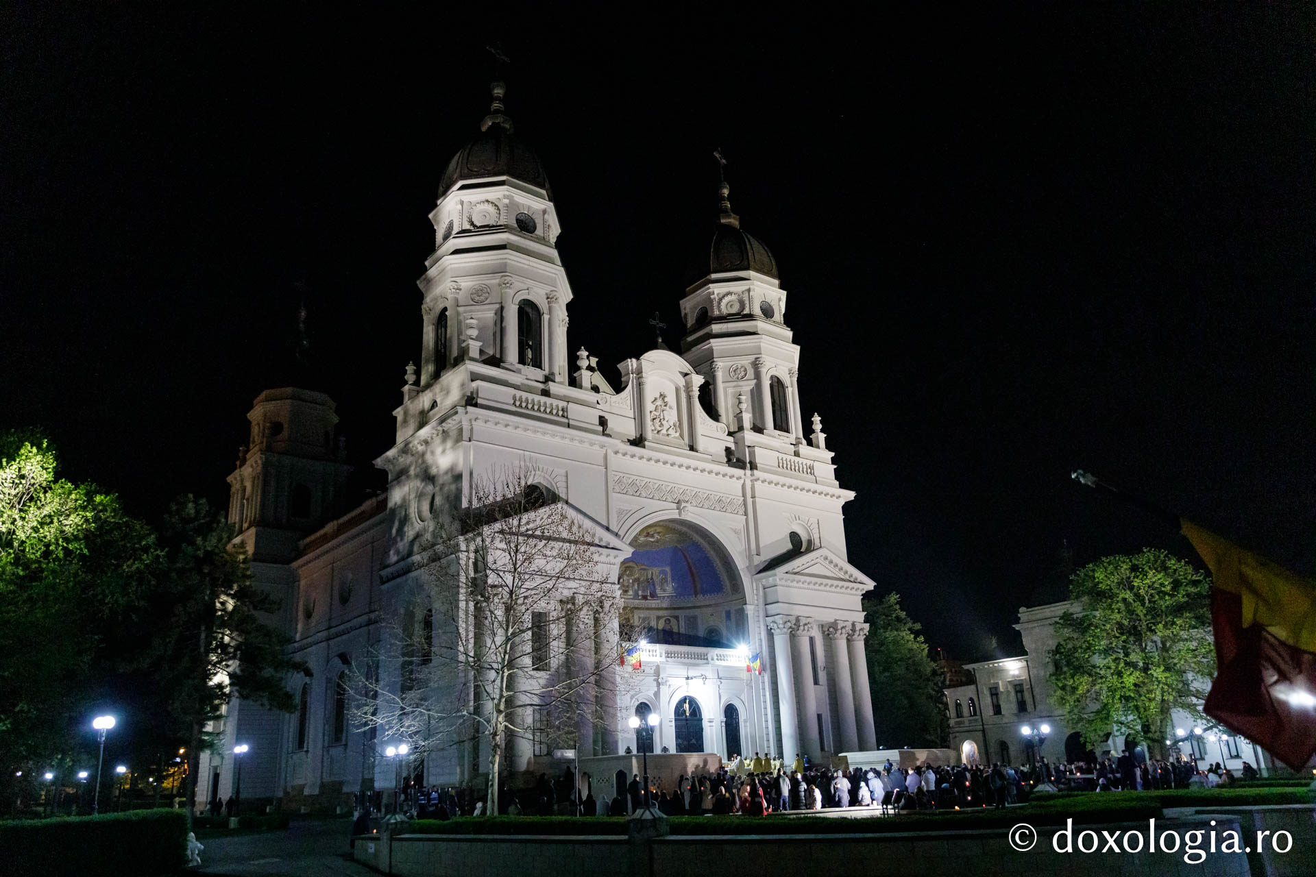 Noaptea Învierii la Catedrala Mitropolitană din Iași