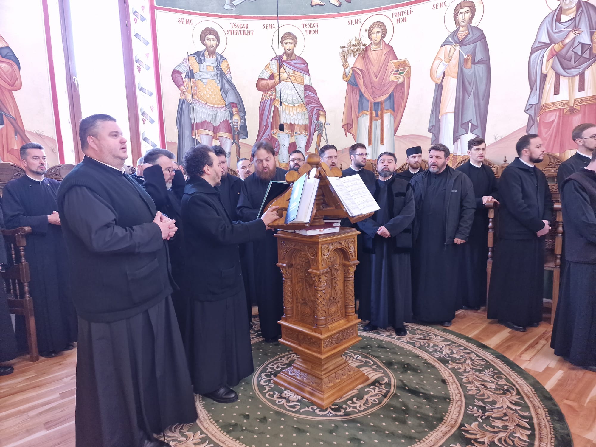 IPS Teofan, alături de clericii din Protopopiatul Piatra Neamț, la conferința semestrială de primăvară