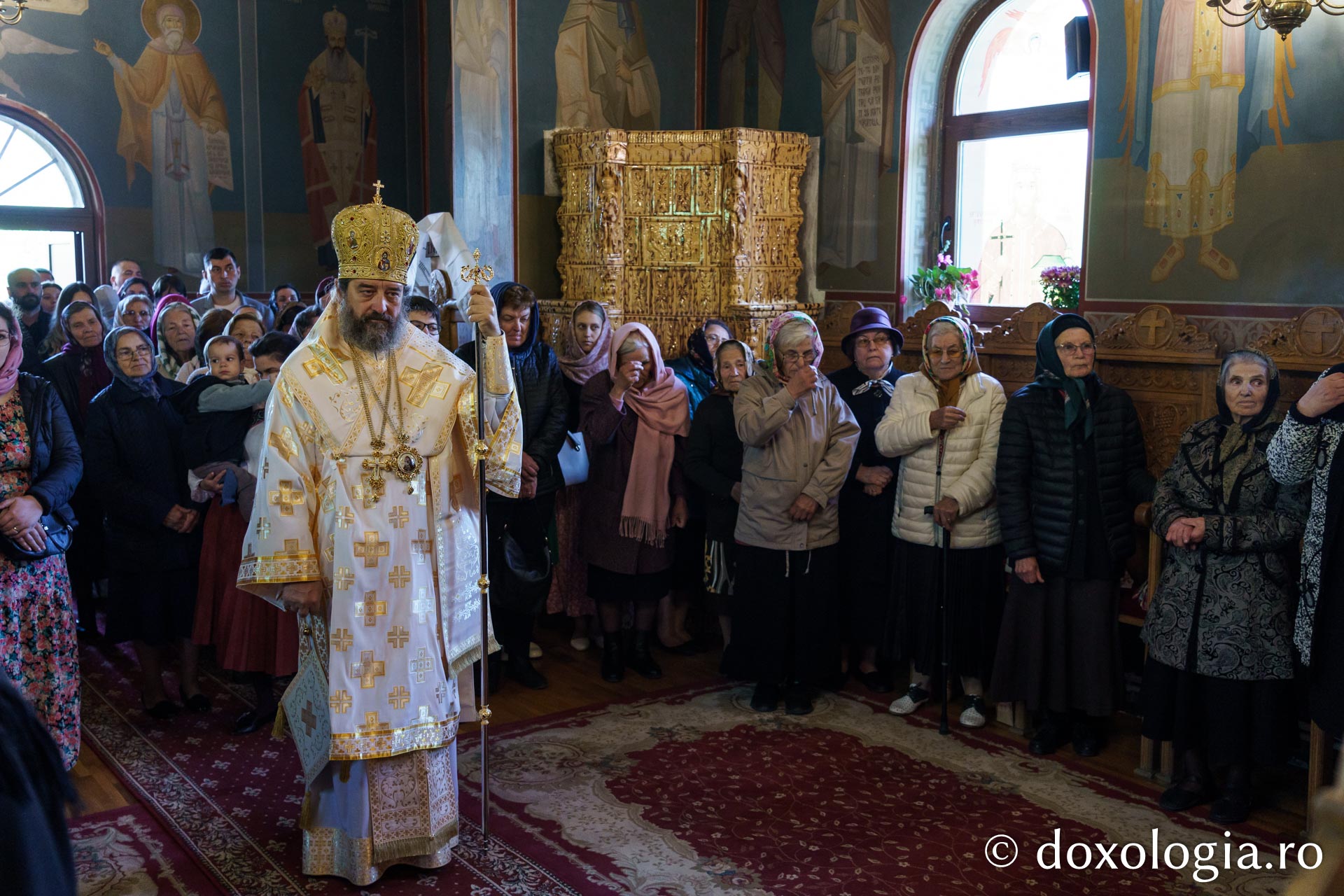 Slujbă de sfințire la Parohia „Nașterea Maicii Domnului” - Curături, Protopopiatul Iași III / Foto: Mihail Vrăjitoru Slujbă de sfințire la Parohia „Nașterea Maicii Domnului” - Curături, Protopopiatul Iași III