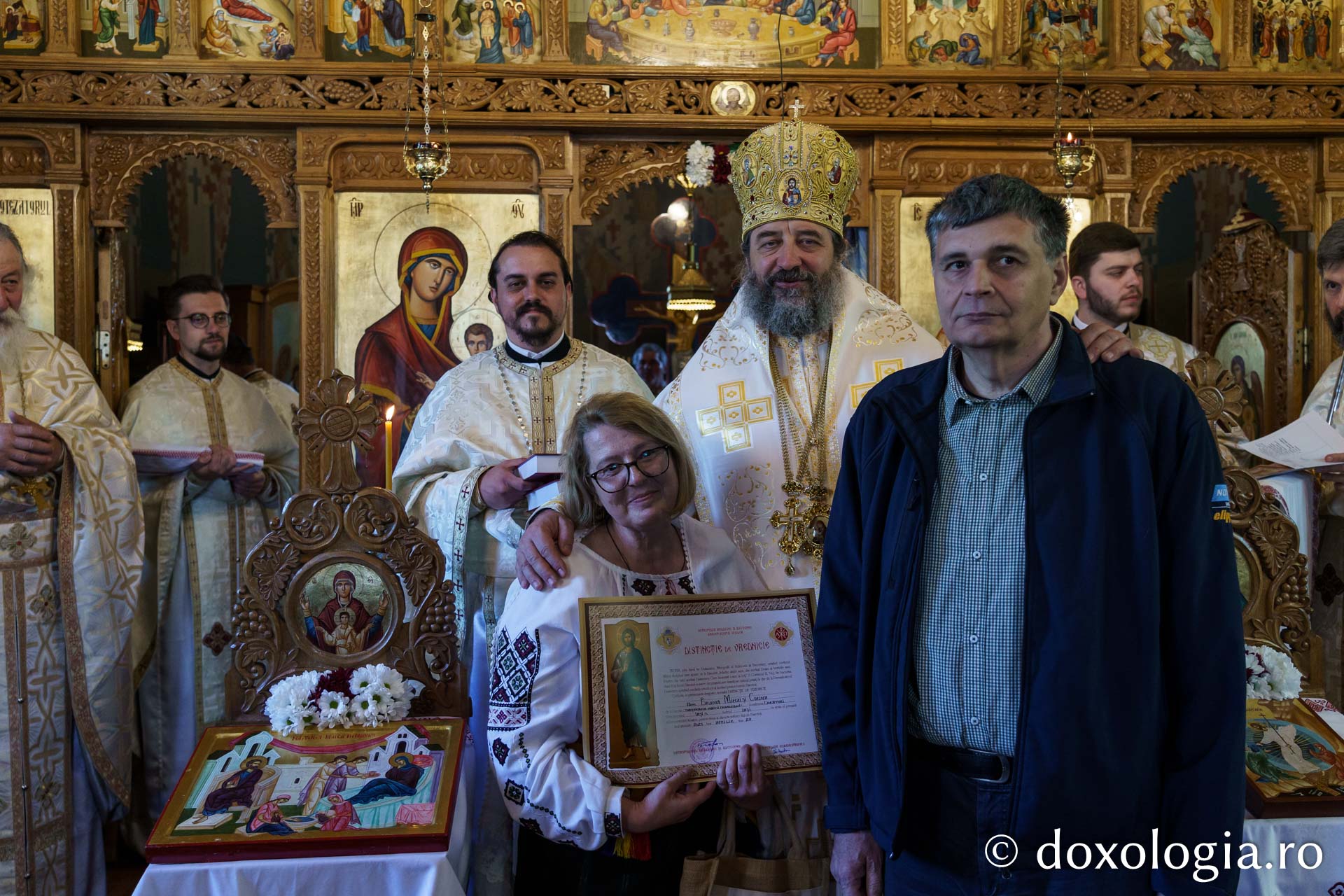 Slujbă de sfințire la Parohia „Nașterea Maicii Domnului” - Curături, Protopopiatul Iași III / Foto: Mihail Vrăjitoru Slujbă de sfințire la Parohia „Nașterea Maicii Domnului” - Curături, Protopopiatul Iași III