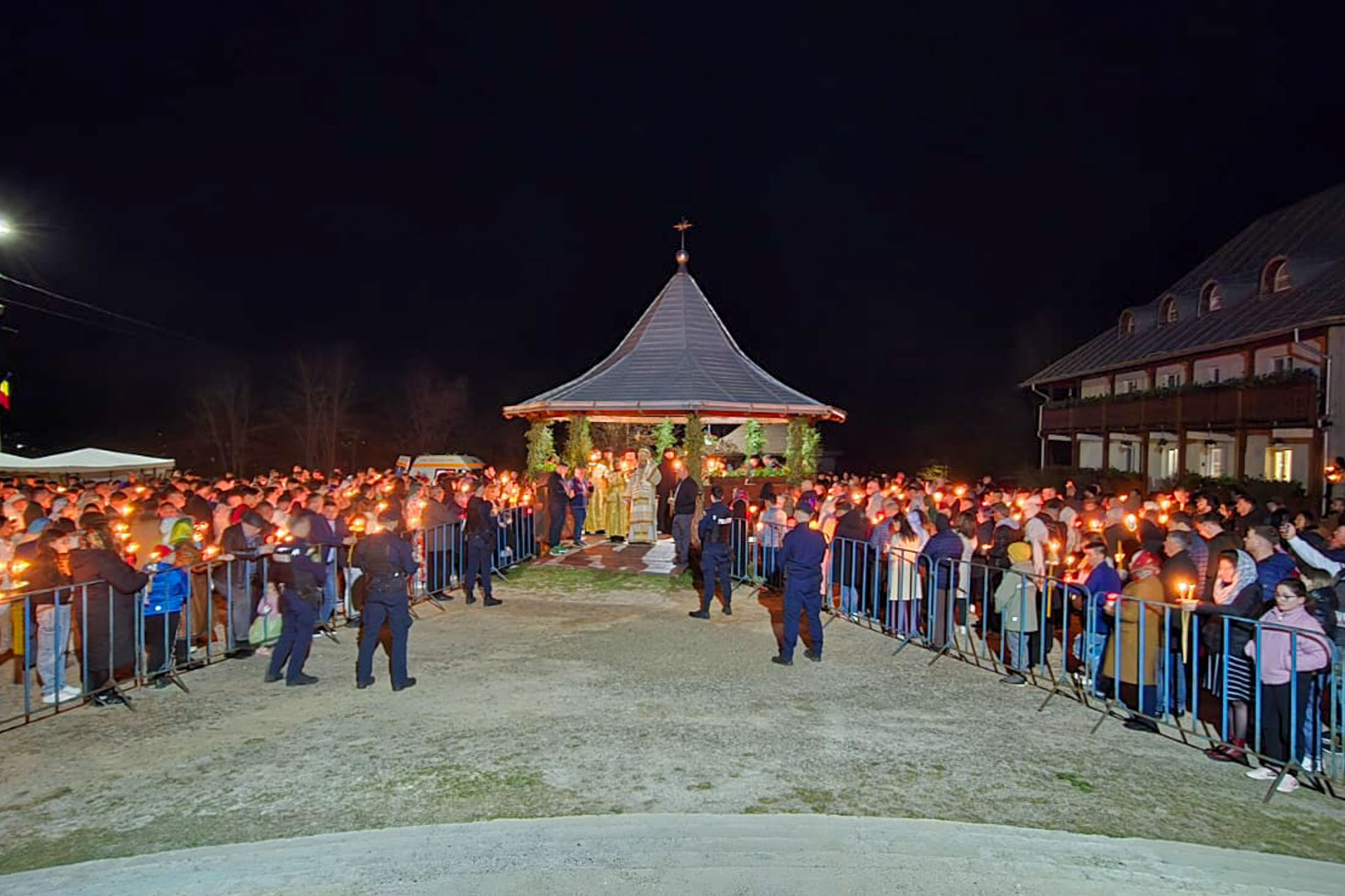 Bucuria Învierii Domnului la Mănăstirea „Sângeap – Basaraba”