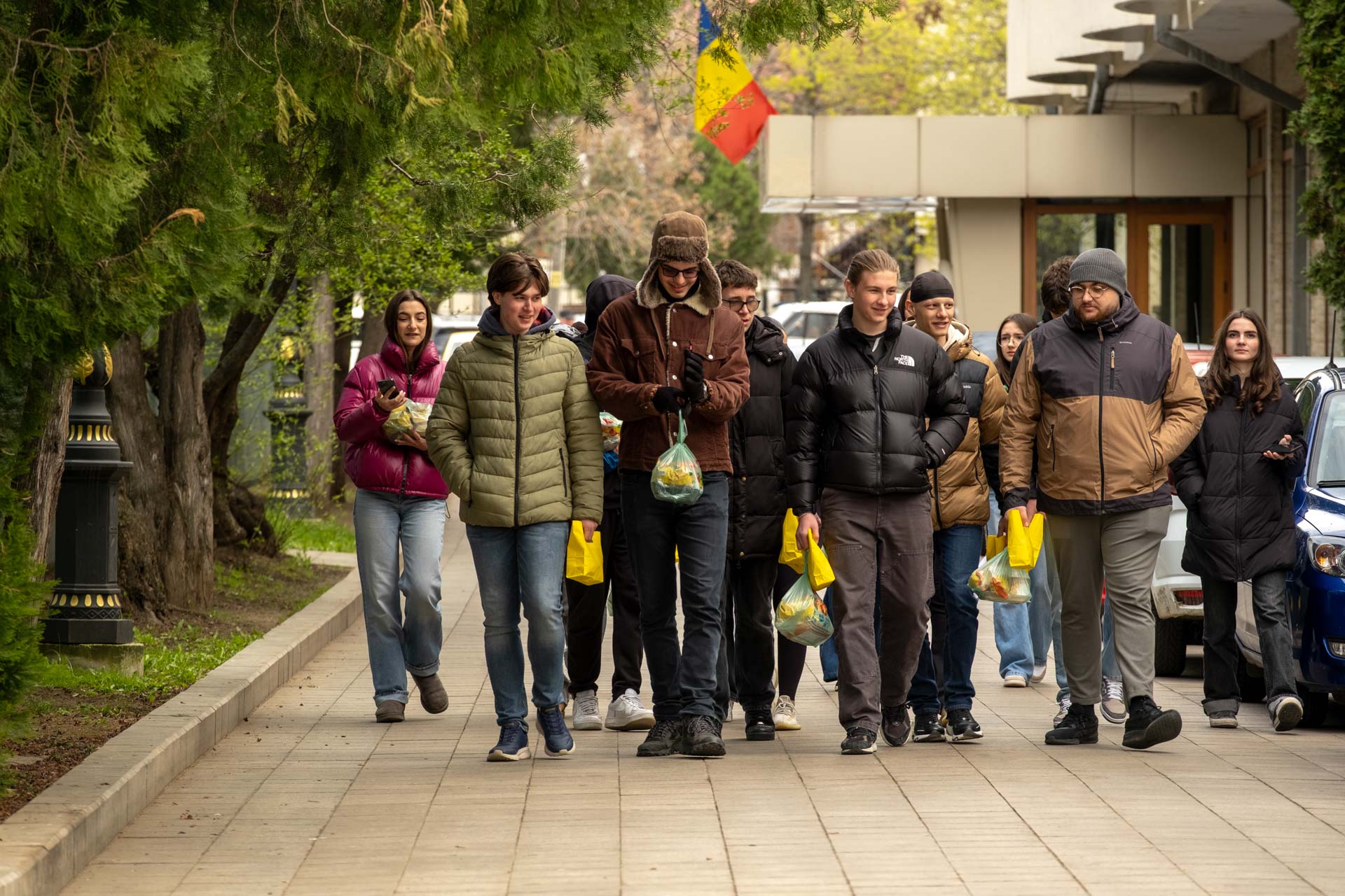 Cantina mobilă - Porția de bunătate împărtășită „din mers”