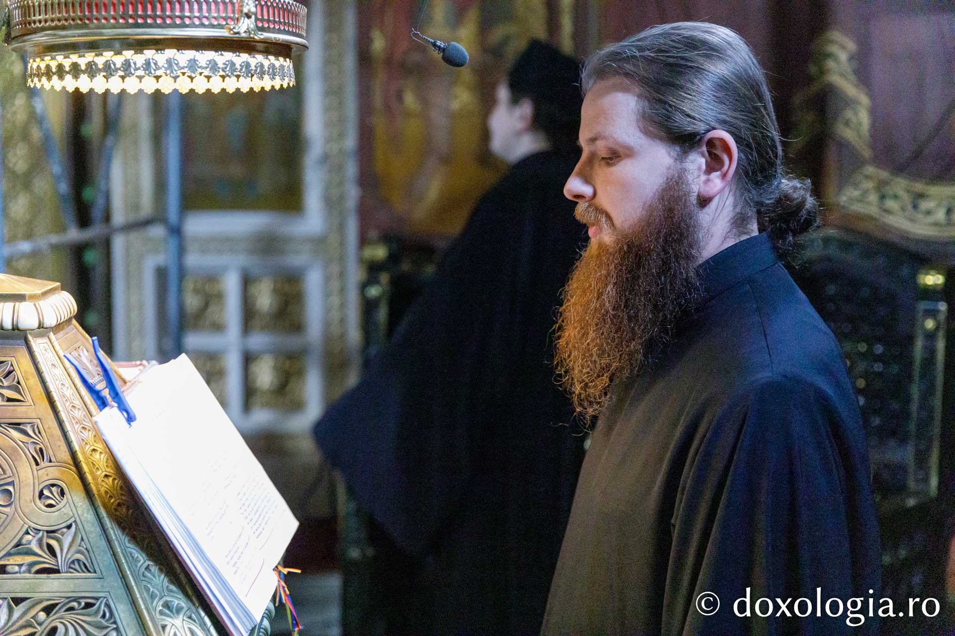 Preasfințitul Părinte Nichifor Botoșăneanul a săvârșit Denia din Sfânta și Marea Marți la Mănăstirea „Sfinții Trei Ierahi” din Iași