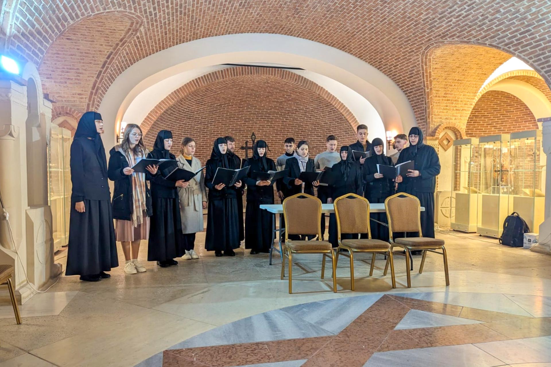 Conexiuni academice și duhovnicești: Două zile de parteneriat între extensiunea din Chișinău și Facultatea de Teologie Ortodoxă din Iași