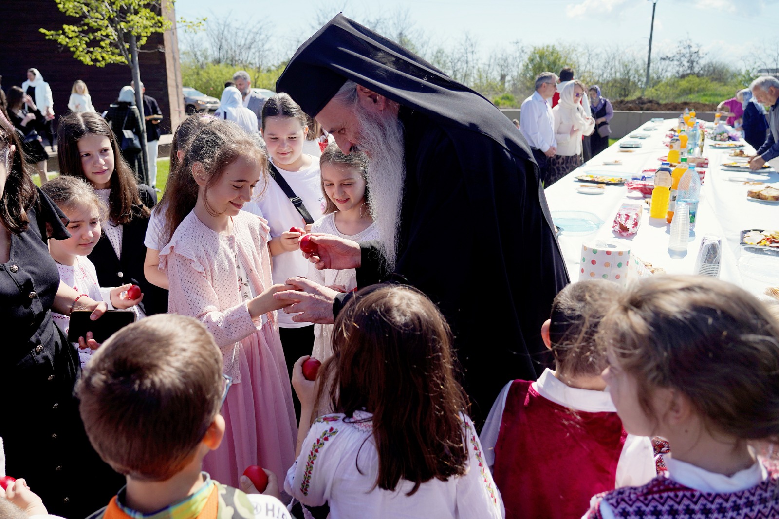Liturghie baptismală și hirotonie de diacon, în a treia zi de Paște, la Parohia „Sfântul Maxim Mărturisitorul” Copou – Iași