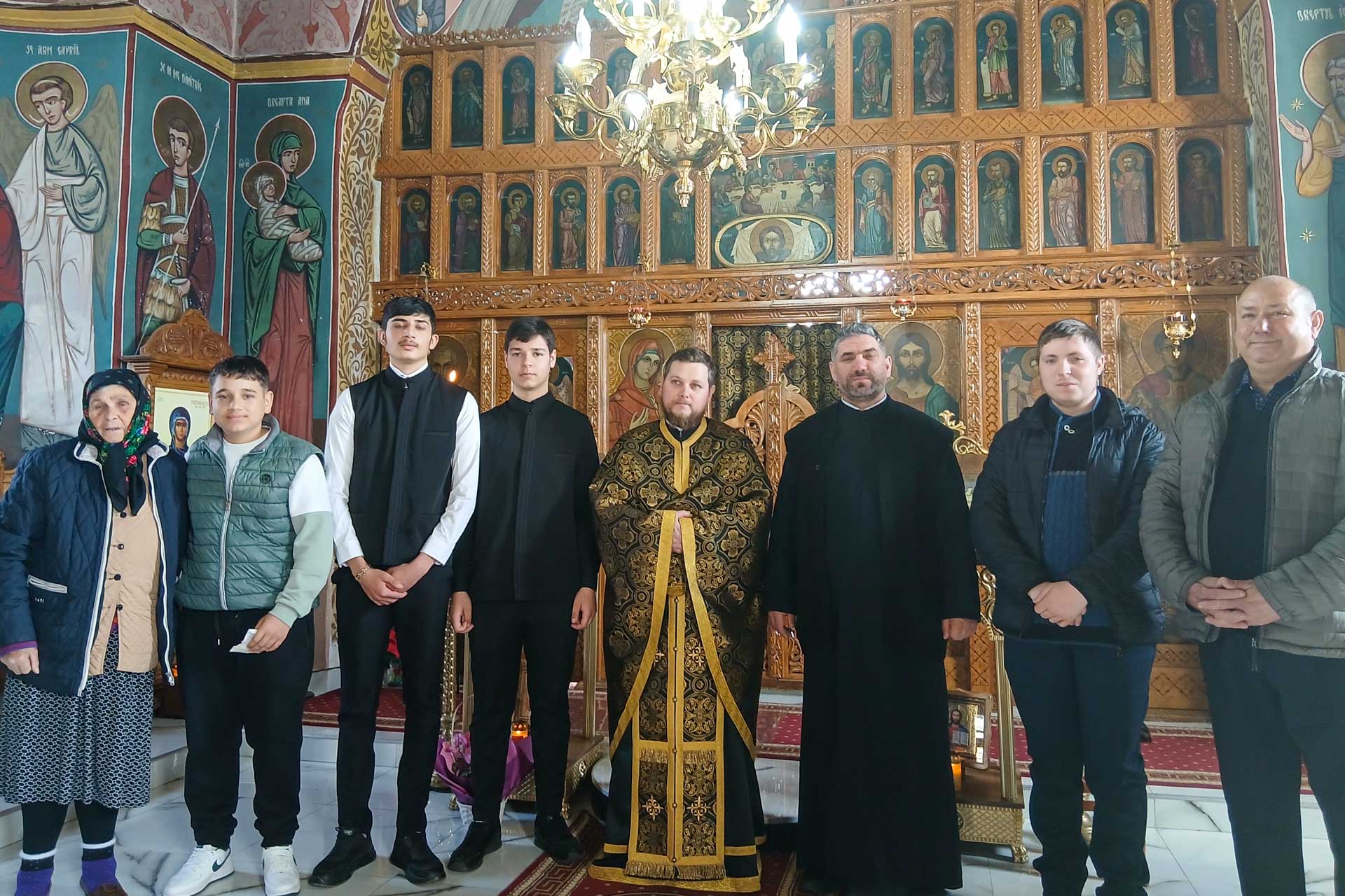 Lumina Sfintelor Paști adusă în sufletele copiilor prin proiectul „Hristos împărtășit copiilor”