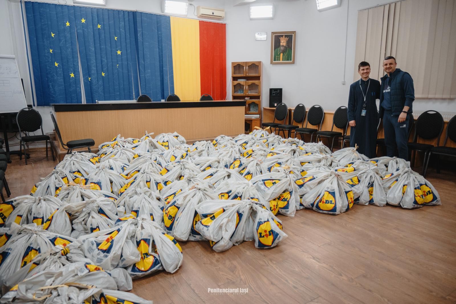 Deținuții din Penitenciarul Iași au primit pachete de sărbători