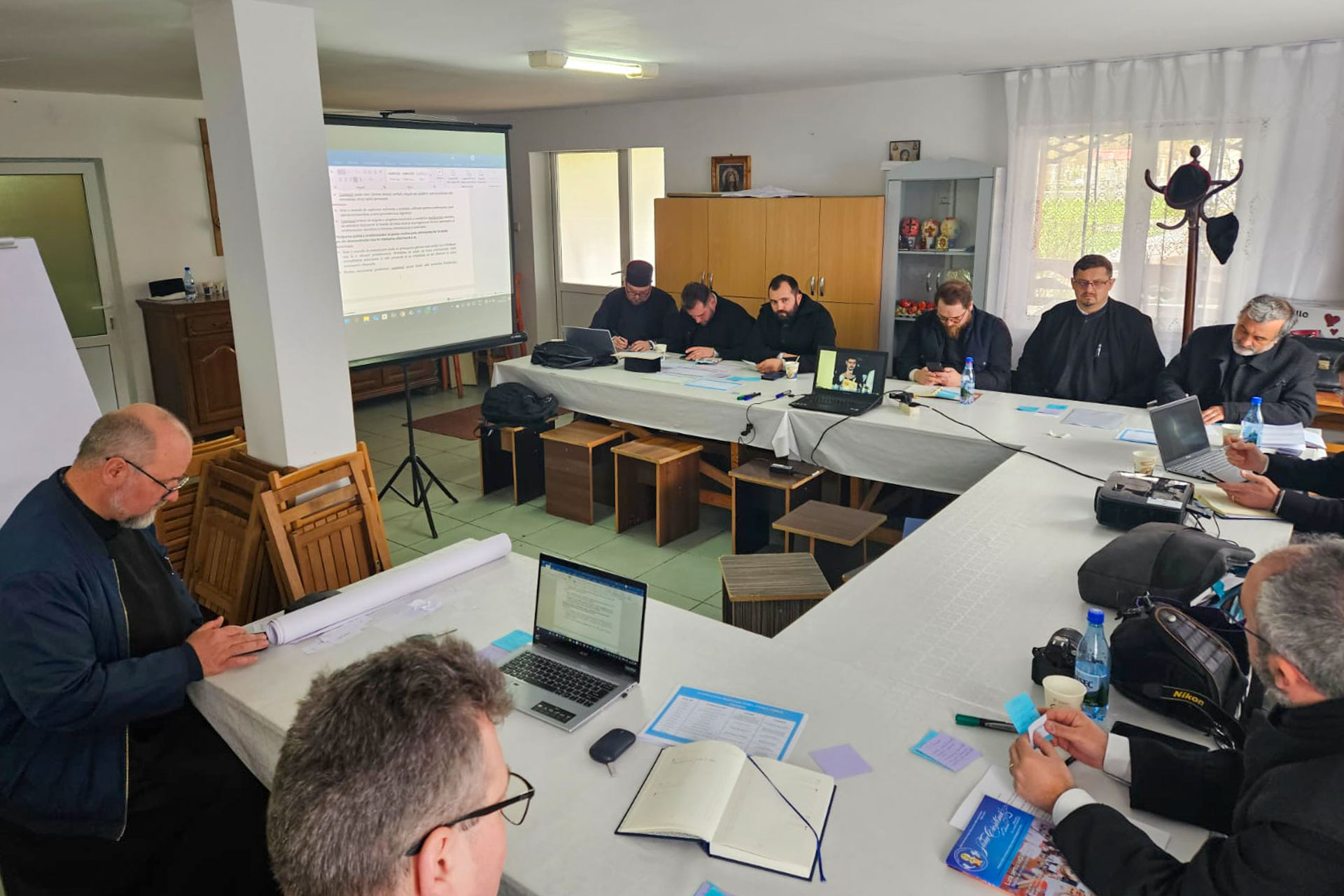 Program catehetic pentru aprofundarea Simbolului de credință (Crezul) în protopopiatele Dorohoi și Darabani Program catehetic pentru aprofundarea Simbolului de credință (Crezul) în protopopiatele Dorohoi și Darabani