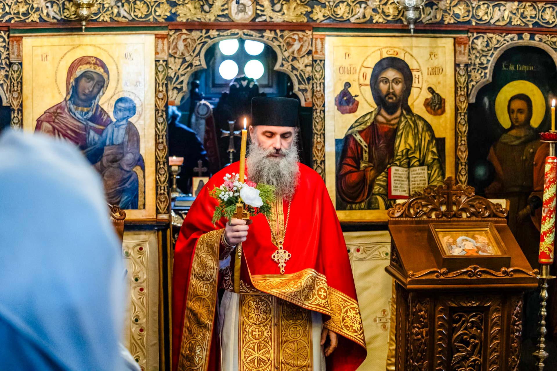 Sărbătoare cu bucurie la Schitul Pocrov, în cinstea Sfântului Ierarh Pahomie de la Gledin