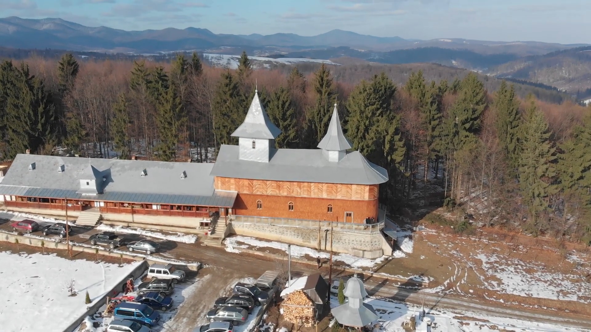 Mănăstirea Sihăstria Crucii, din depresiunea Tazlăului