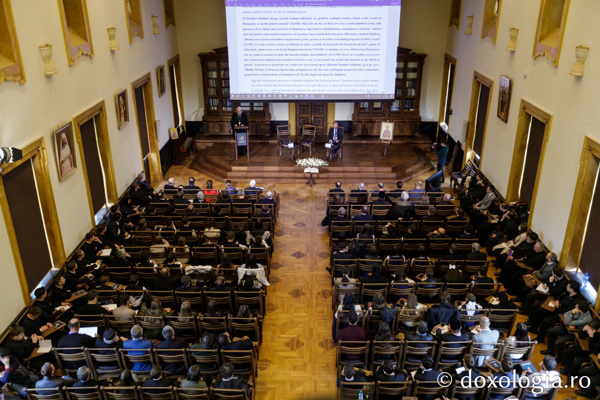 Ziua a doua a Simpozionului „Dumitru Stăniloae” – Teologi români și străini în dialog duhovnicesc