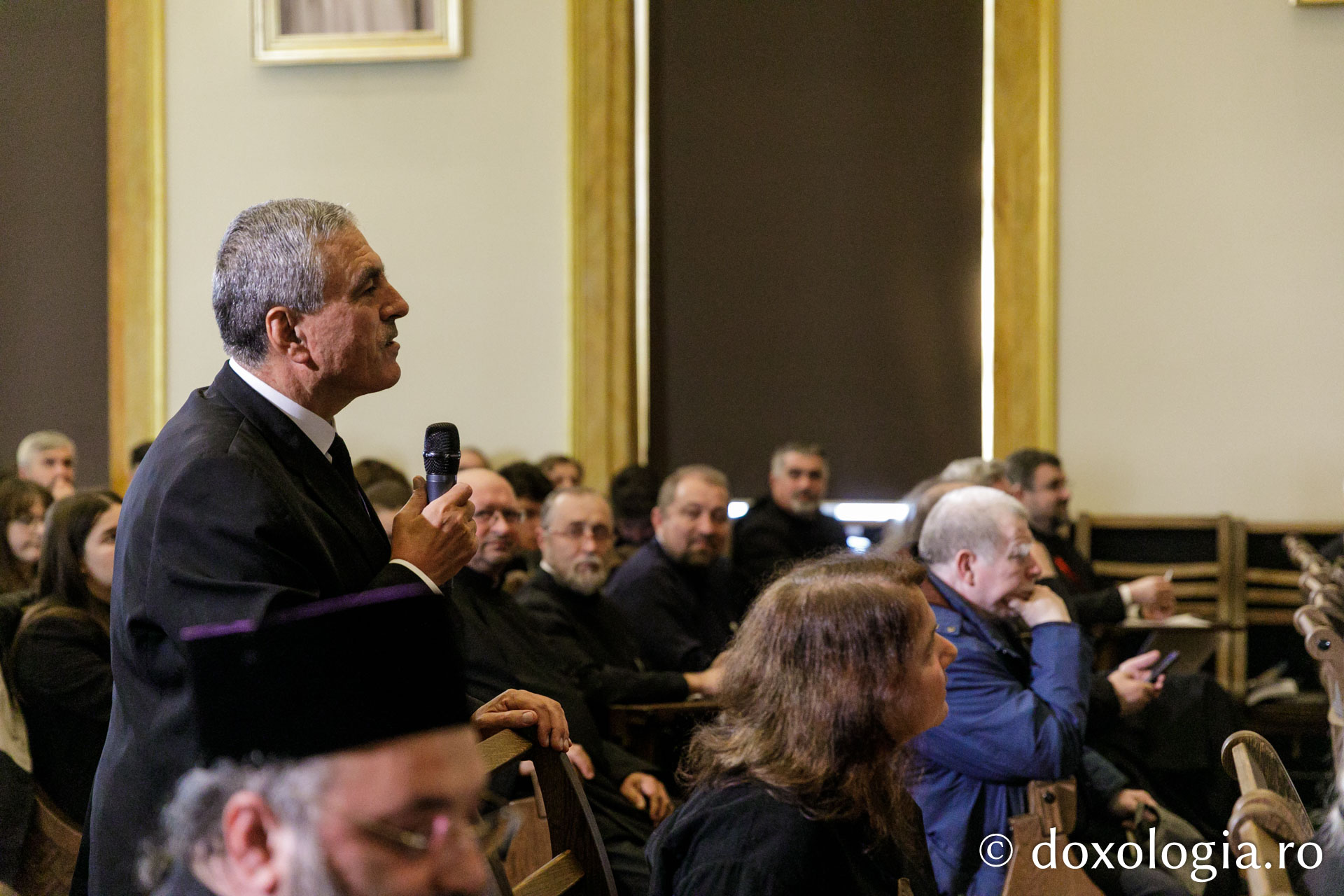 Ziua a doua a Simpozionului „Dumitru Stăniloae” – Teologi români și străini în dialog duhovnicesc