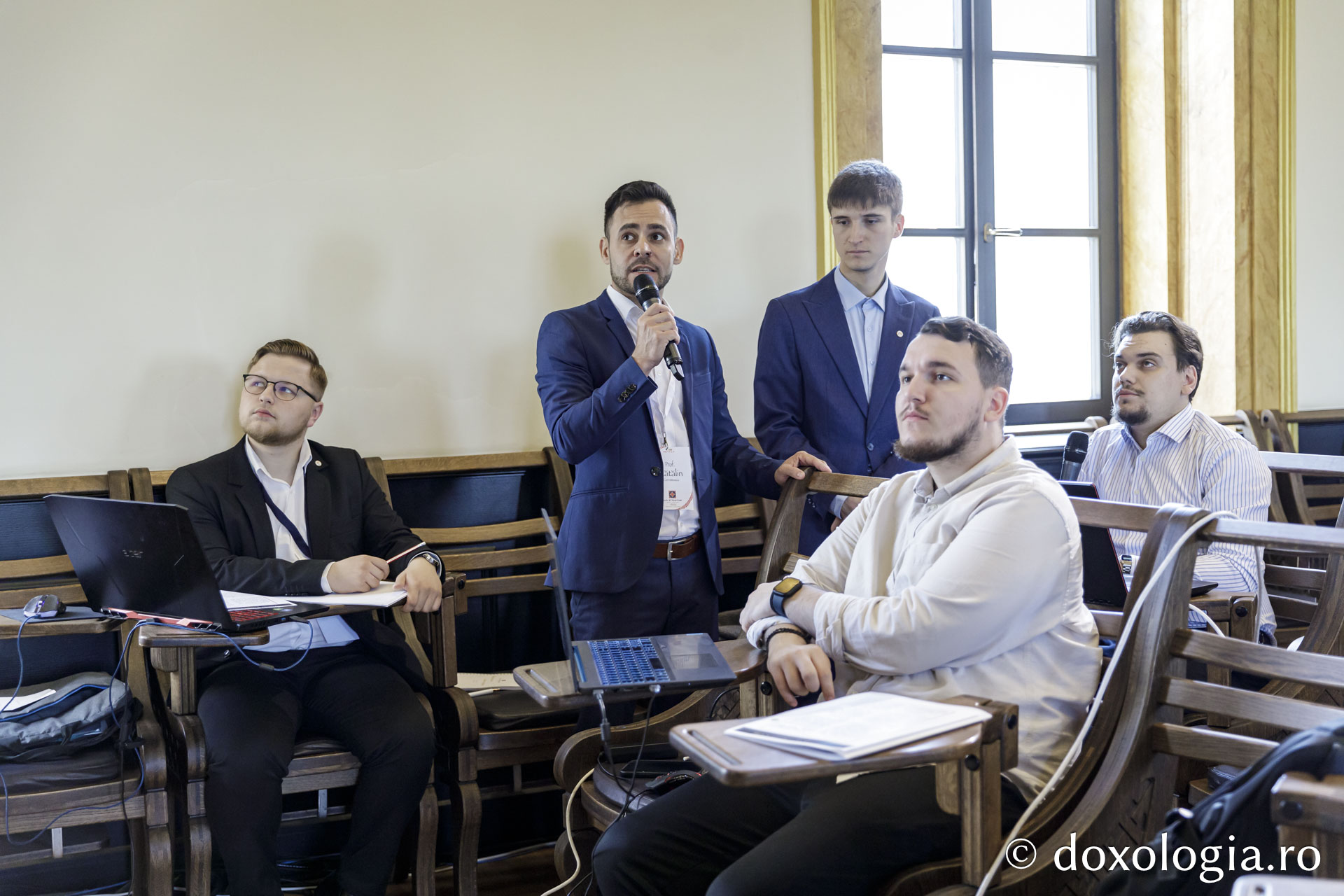 Ziua a doua a IBMF 2025 a debutat cu atelierul de compoziție susținut de dr. Cătălin Cernătescu