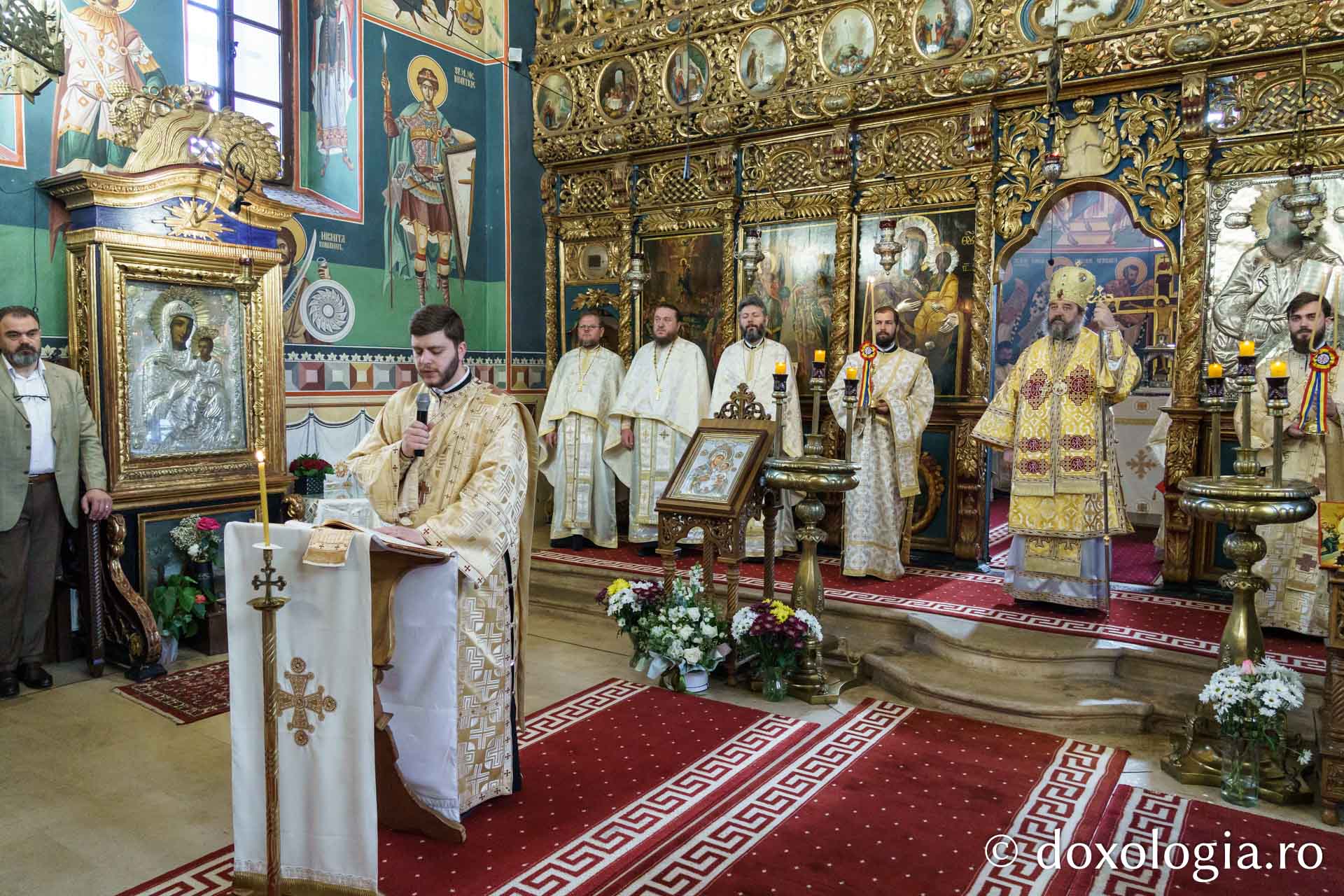 Peste 500 de tineri au participat la Întâlnirea anuală a tinerilor din protopopiatele ieșene / Foto: Mihail Vrăjitoru Peste 500 de tineri au participat la Întâlnirea anuală a tinerilor din protopopiatele ieșene