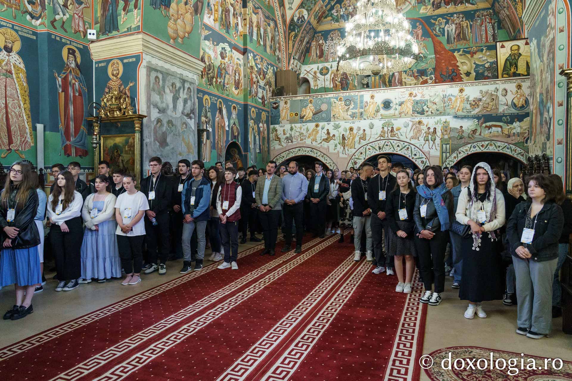 Peste 500 de tineri au participat la Întâlnirea anuală a tinerilor din protopopiatele ieșene / Foto: Mihail Vrăjitoru Peste 500 de tineri au participat la Întâlnirea anuală a tinerilor din protopopiatele ieșene