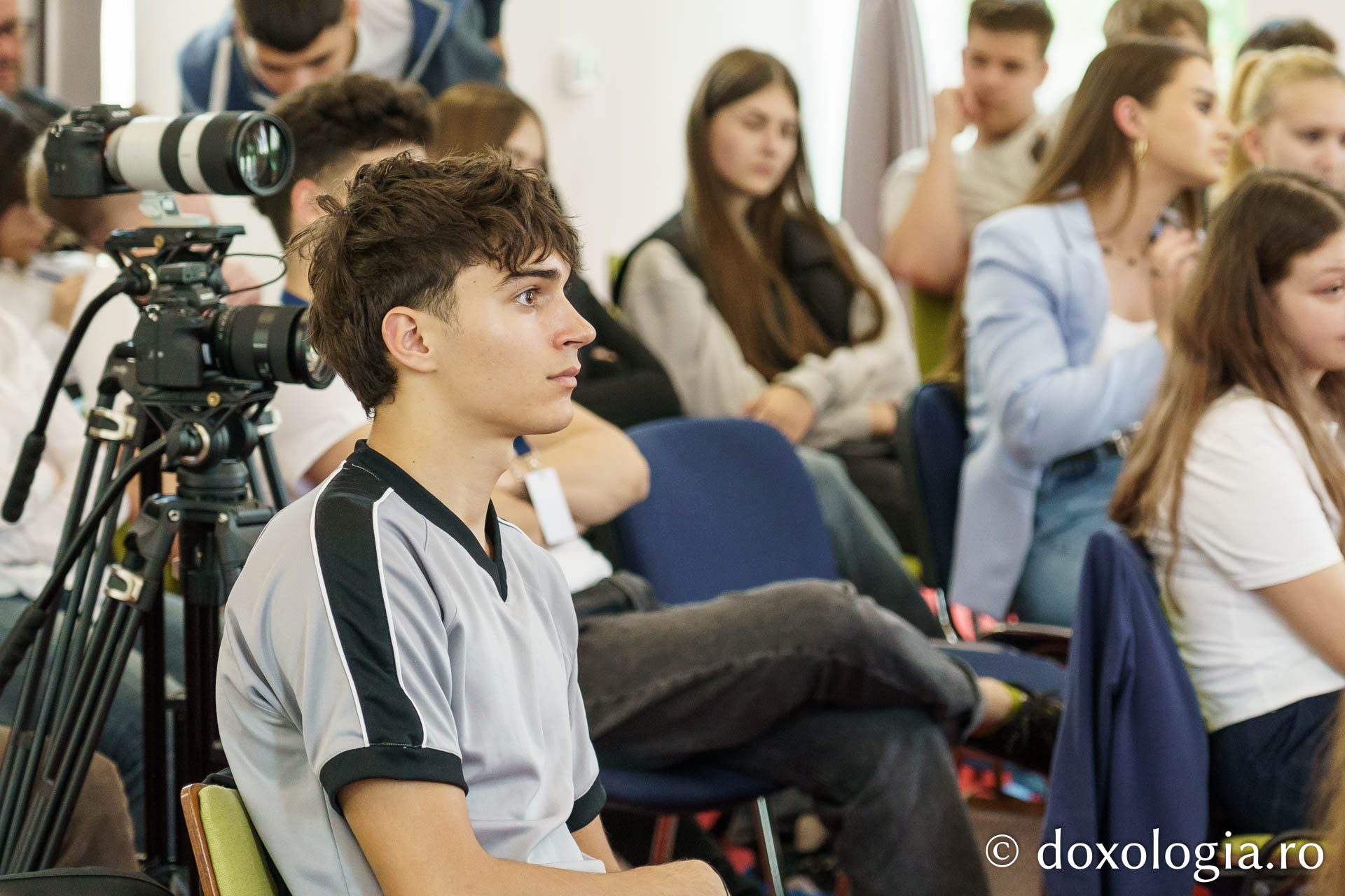 Dialog și inspirație la Superkids: Patricia Brohanschi și Alex Dima, invitații unei întâlniri de suflet cu tinerii