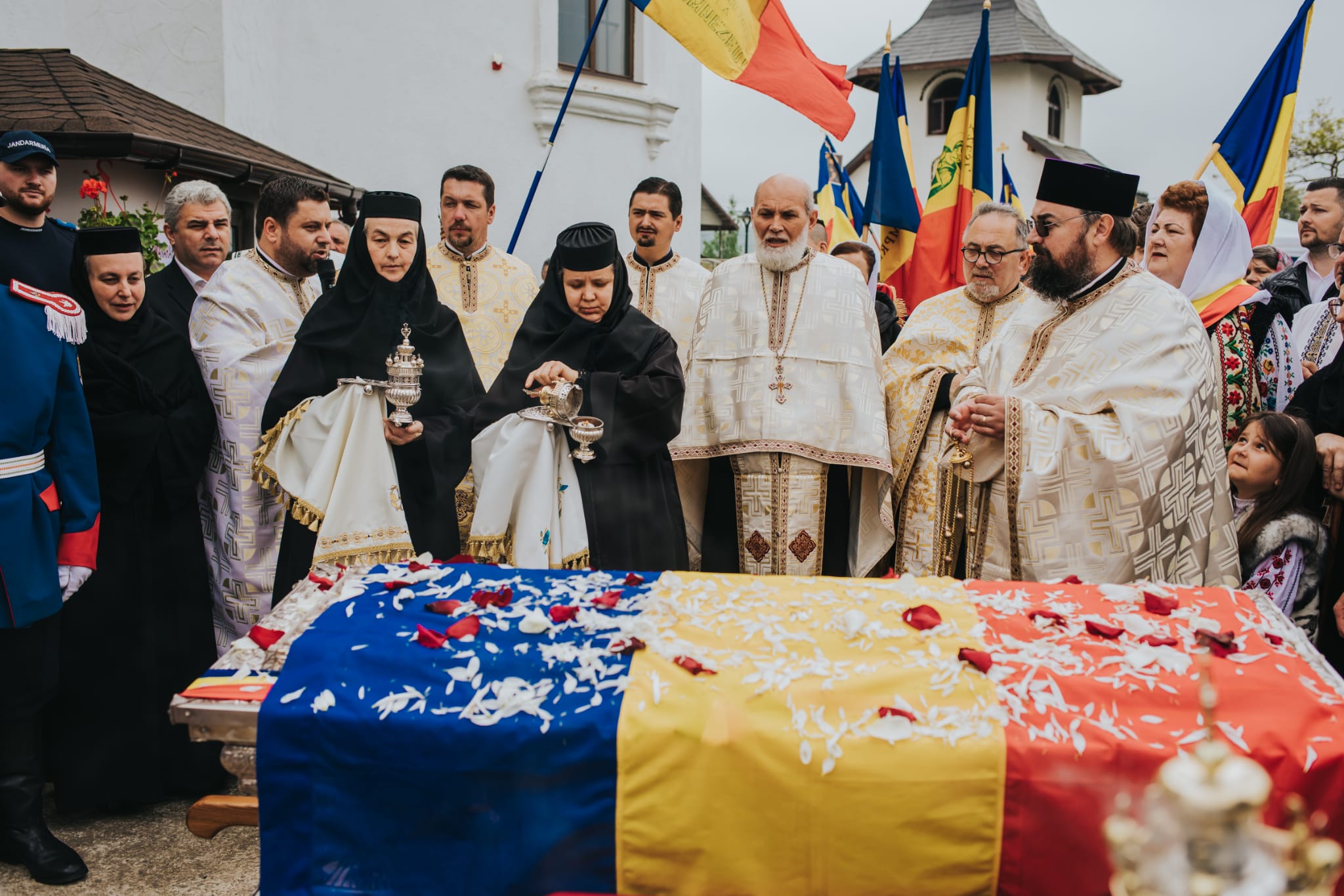 Binecuvântarea Sfântului Constantin Brâncoveanu peste credincioșii nemțeni