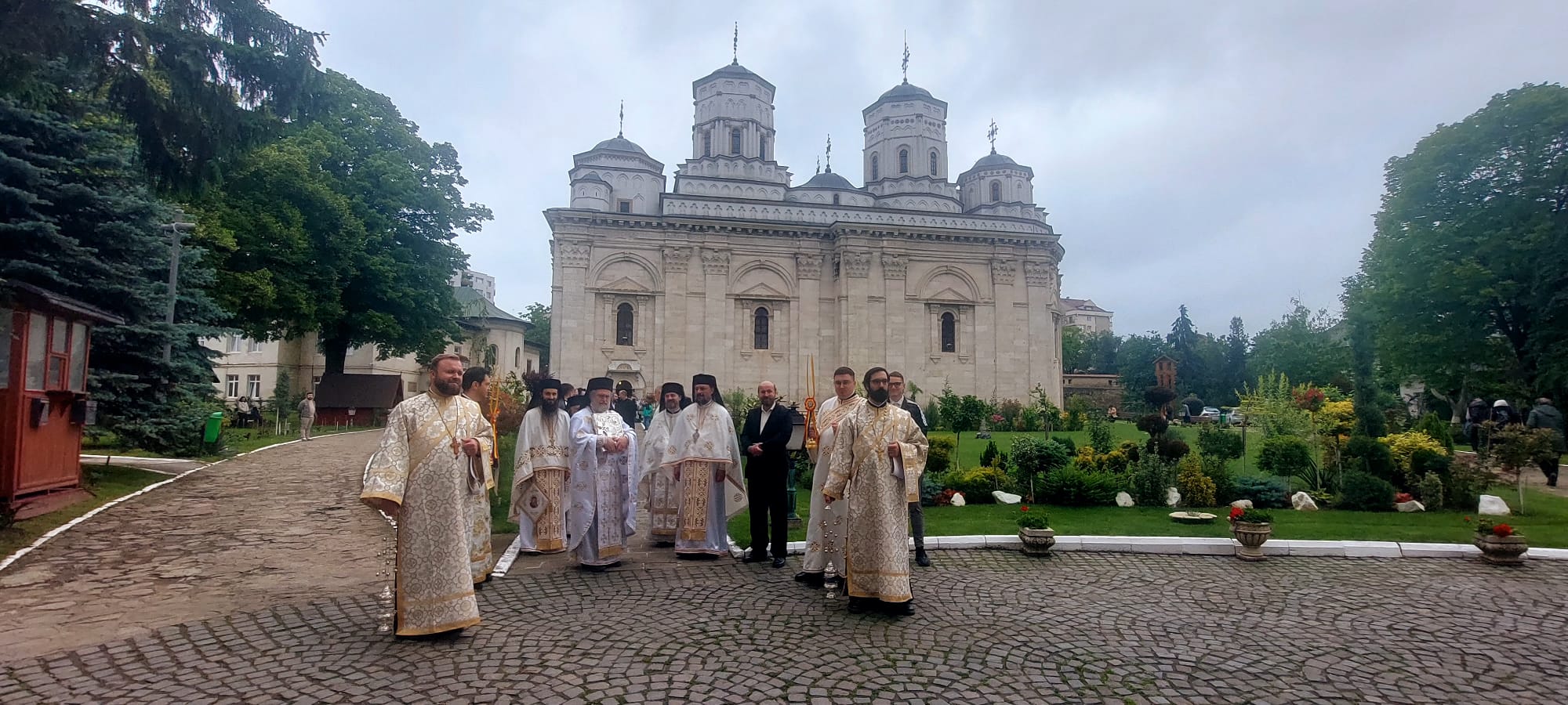 Slujbă arhierească la hramul Mănăstirii Golia: „Domnul însuși nu a luat trupul omenesc doar pentru o vreme, doar până la înălțarea Sa la Ceruri, ci în veșnicie rămâne unit cu omul”