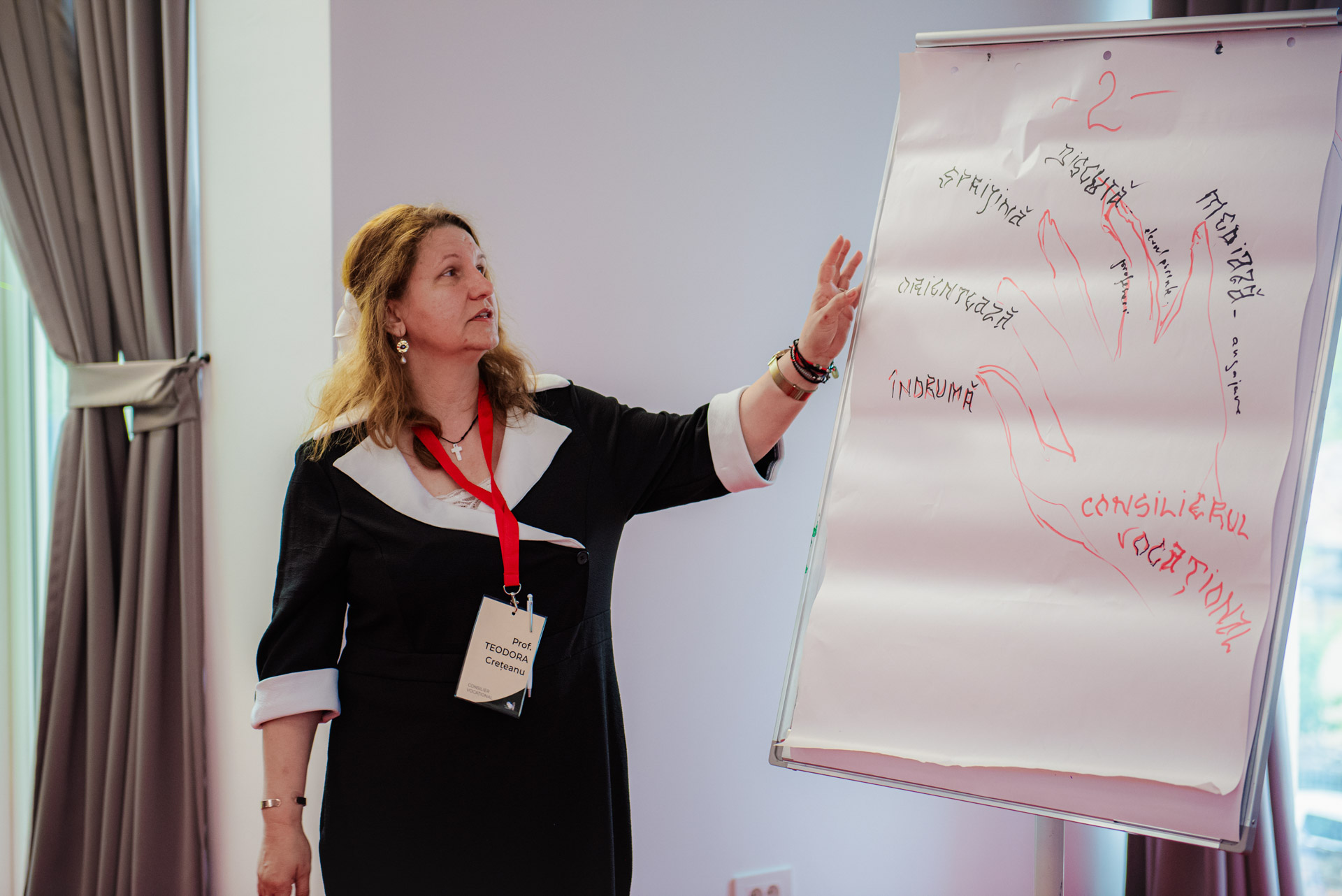 Arhiepiscopia Iașilor sprijină formarea consilierilor vocaționali în rândul profesorilor