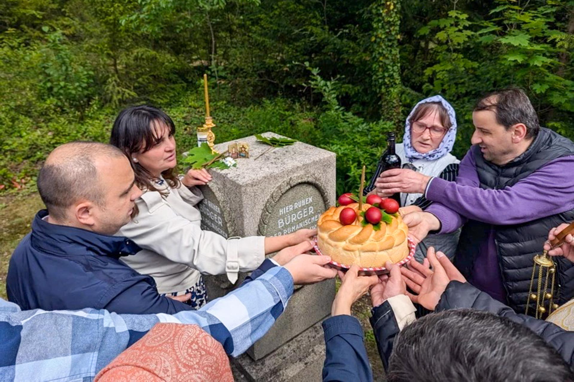 Cinstirea eroilor români, de praznicul Înălțării Domnului, în cimitirele militare din Germania și Austria