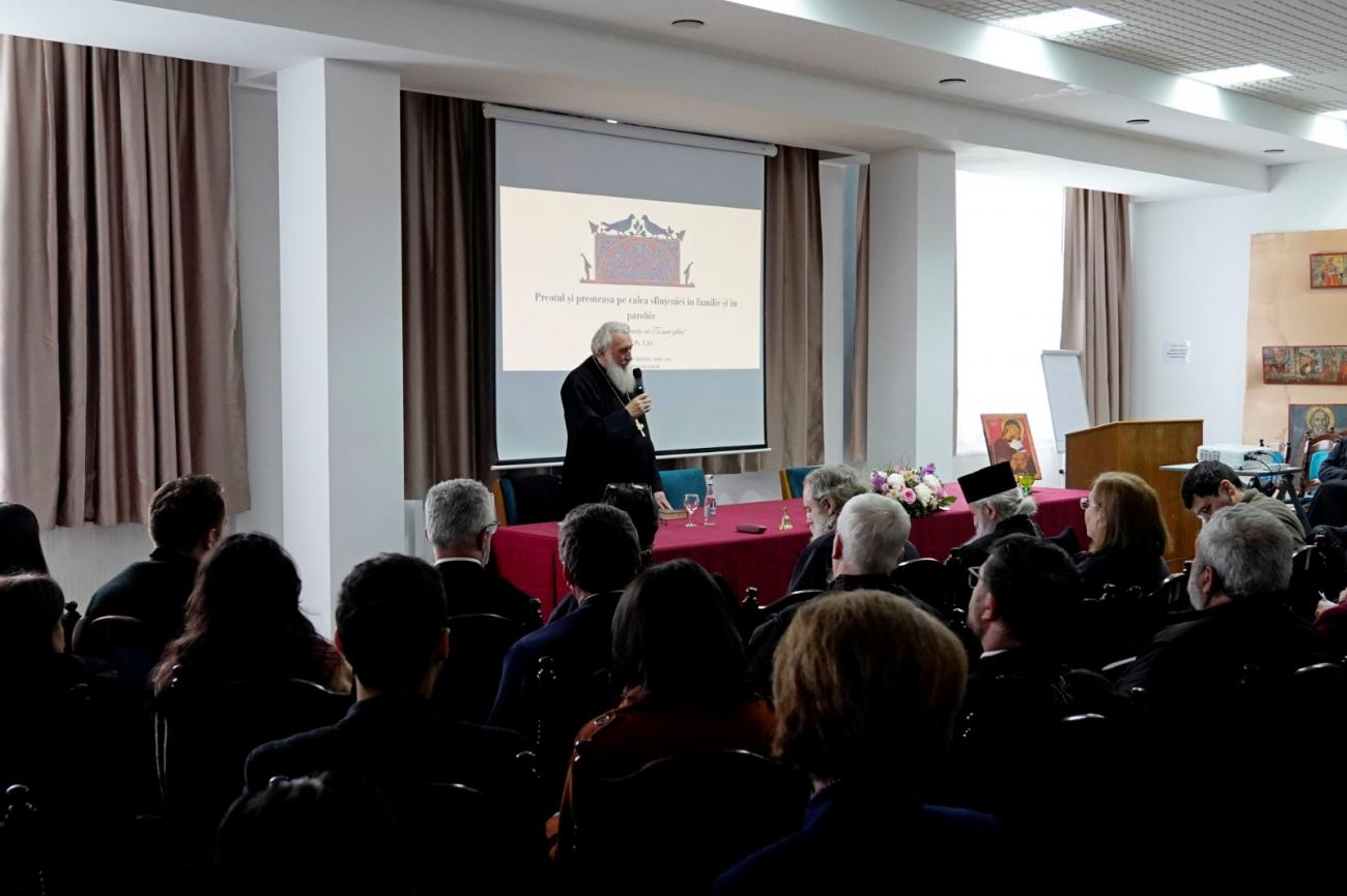 Foto: Flavius Popa (Video) Conferință preoțească la Centrul Cultural-Pastoral de la Durău