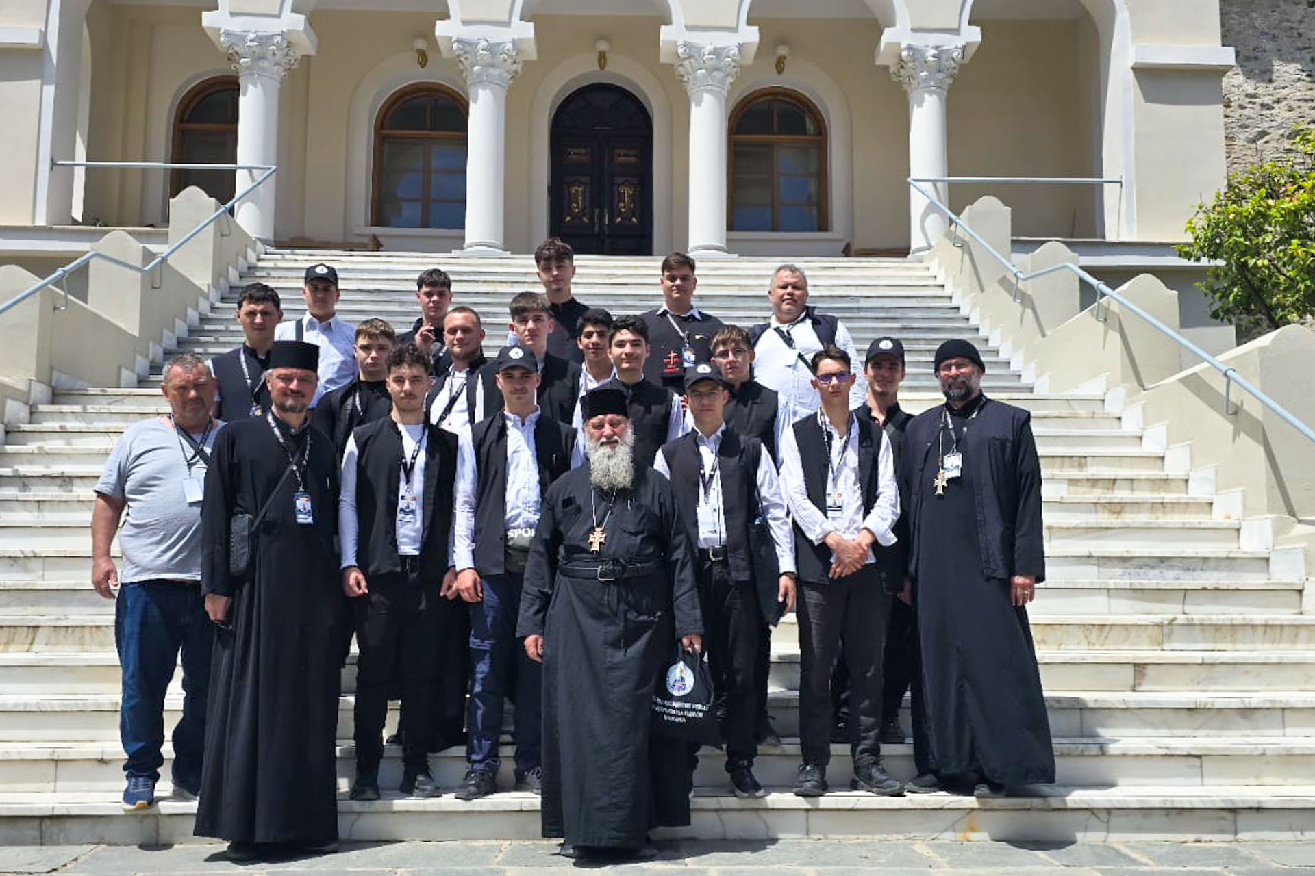 Elevi seminariști ieșeni, în pelerinaj la Sfântul Munte Athos