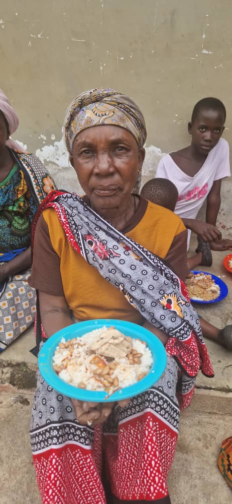 Kristo Amefufuka! Kweli Amefufuka!